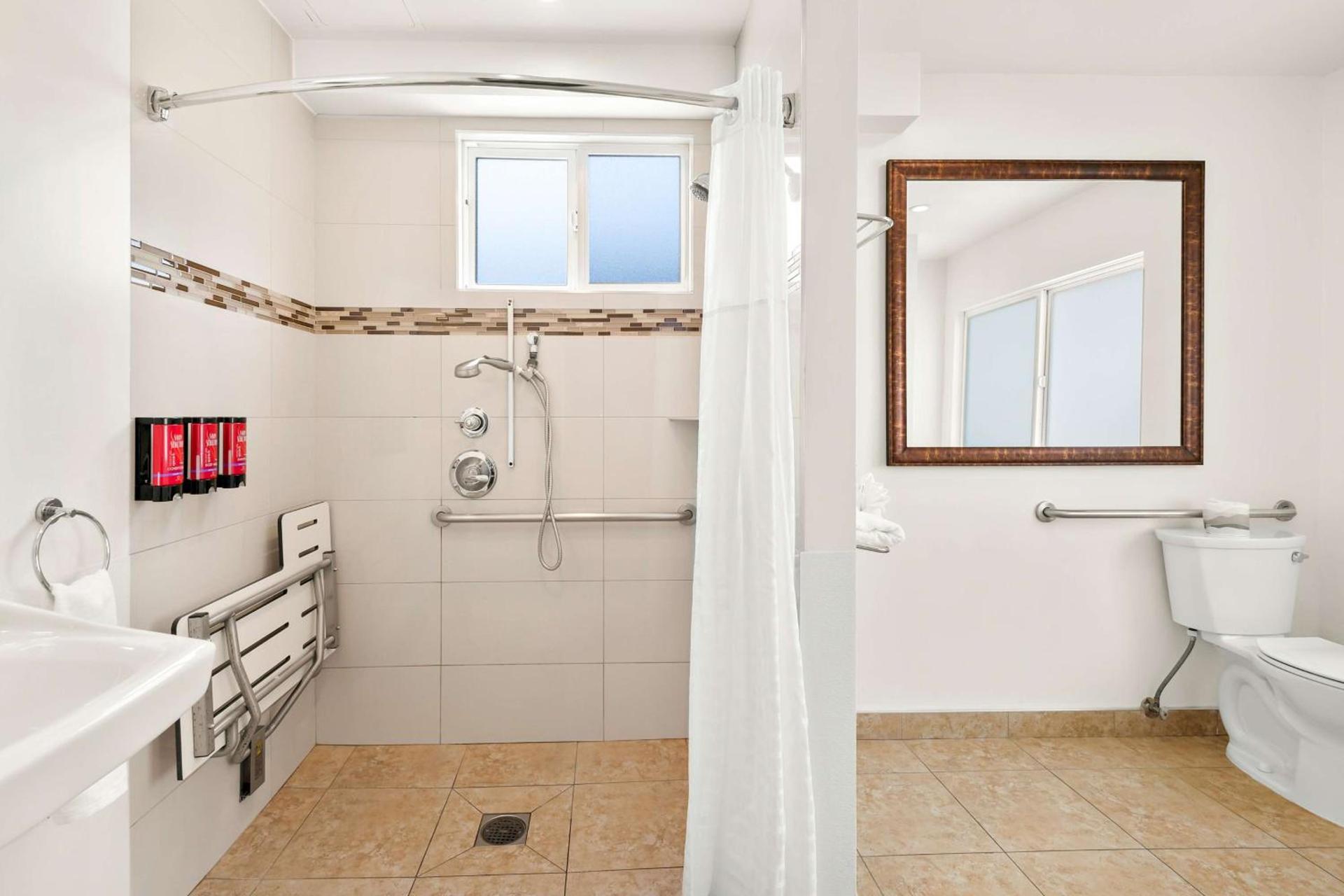 SureStay Hotel by Best Western Santa Monica photo 10