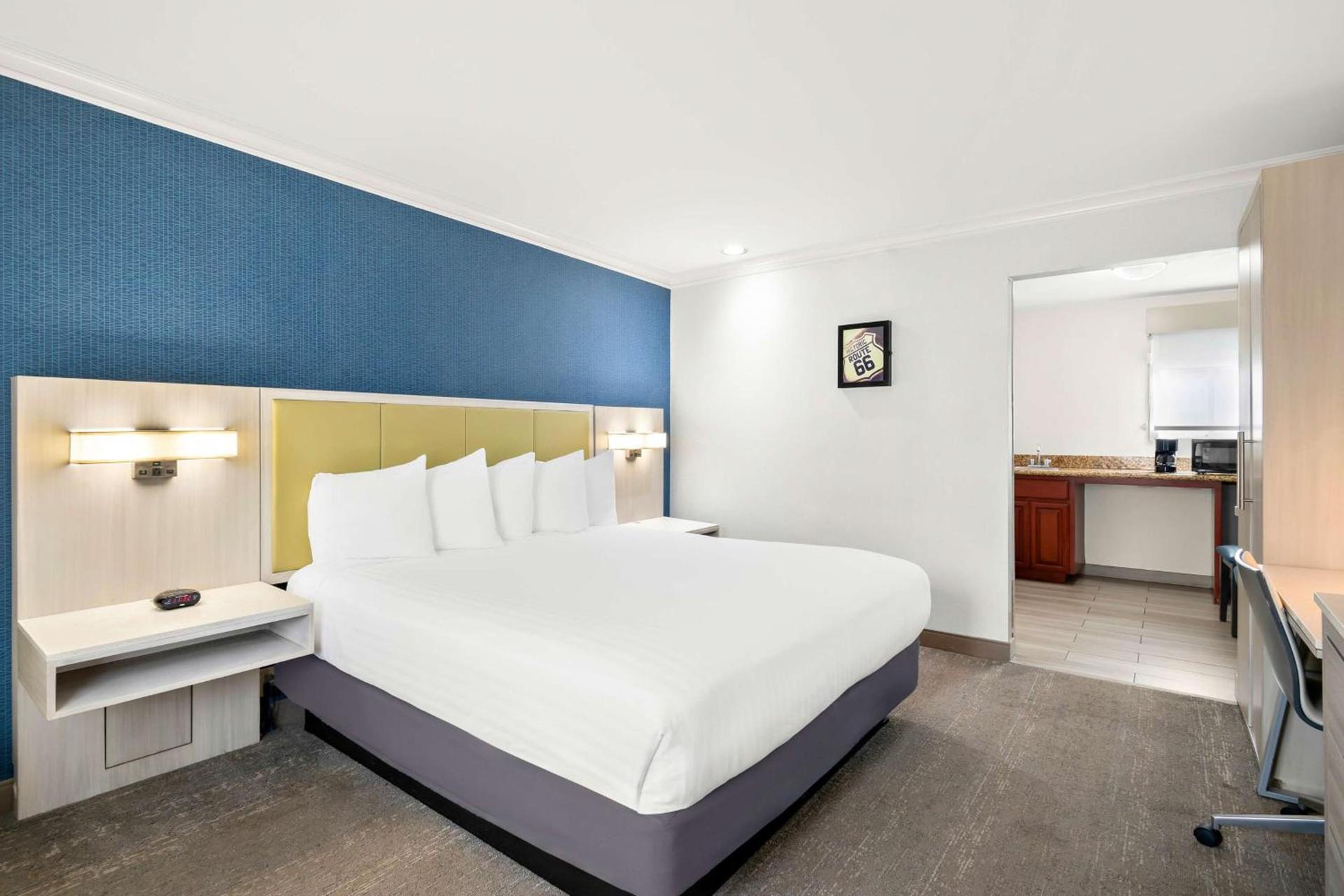 SureStay Hotel by Best Western Santa Monica photo 26