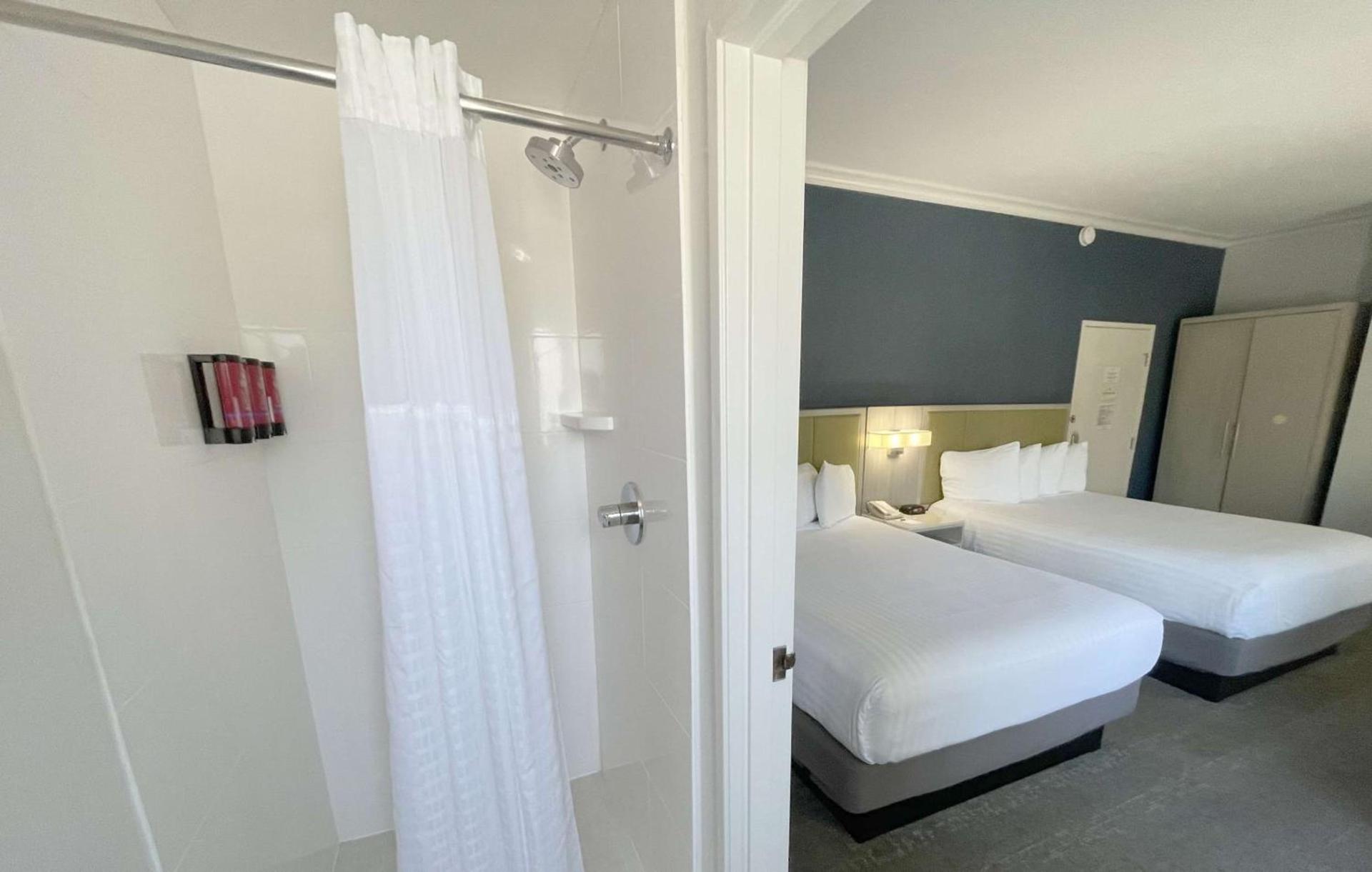 SureStay Hotel by Best Western Santa Monica photo 67