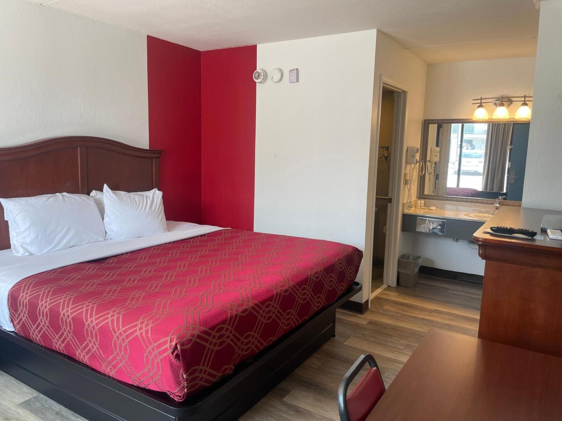 Ramada by Wyndham Branson Theatre District photo 40