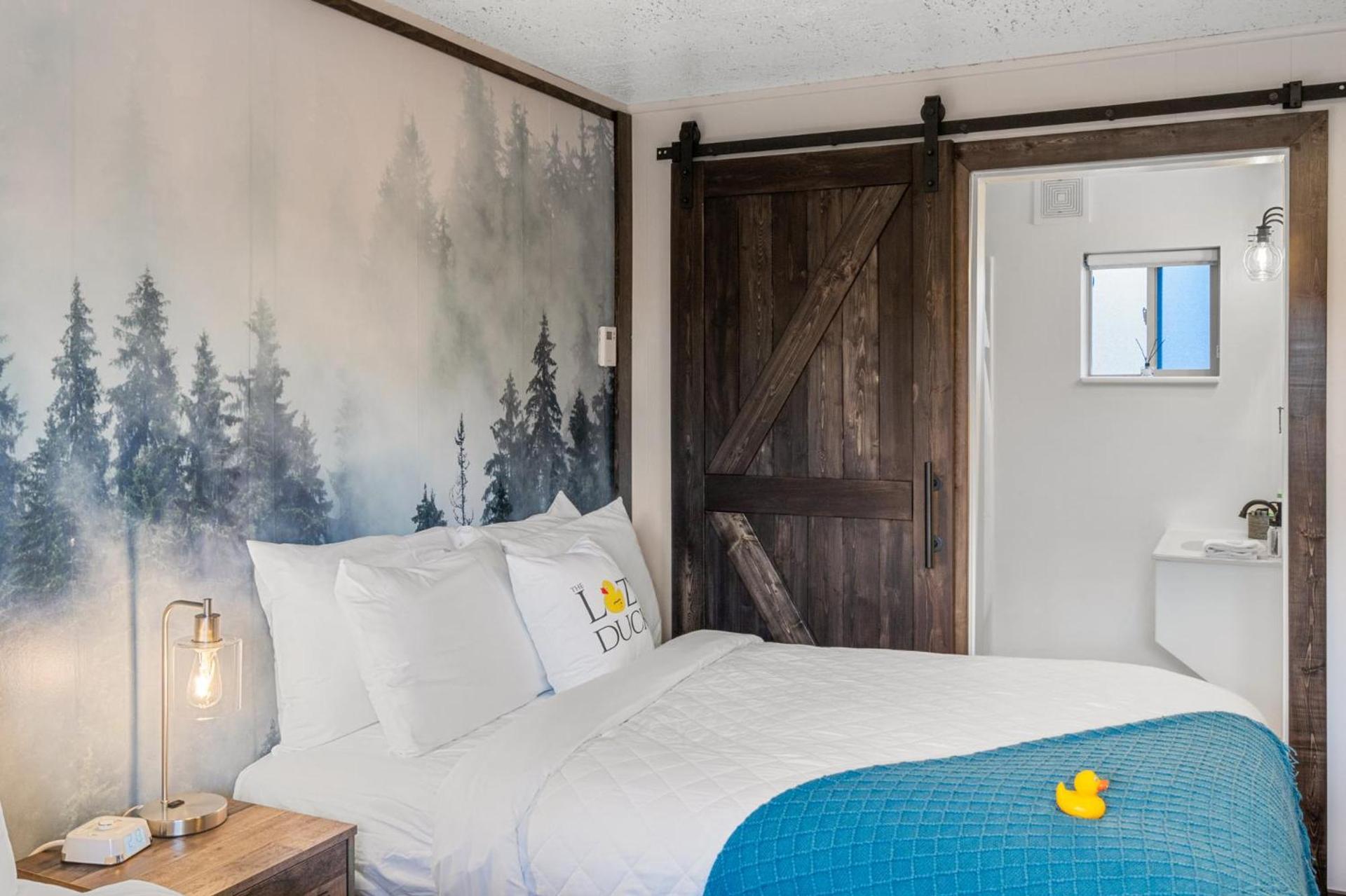 The Lazy Duck Inn photo 46