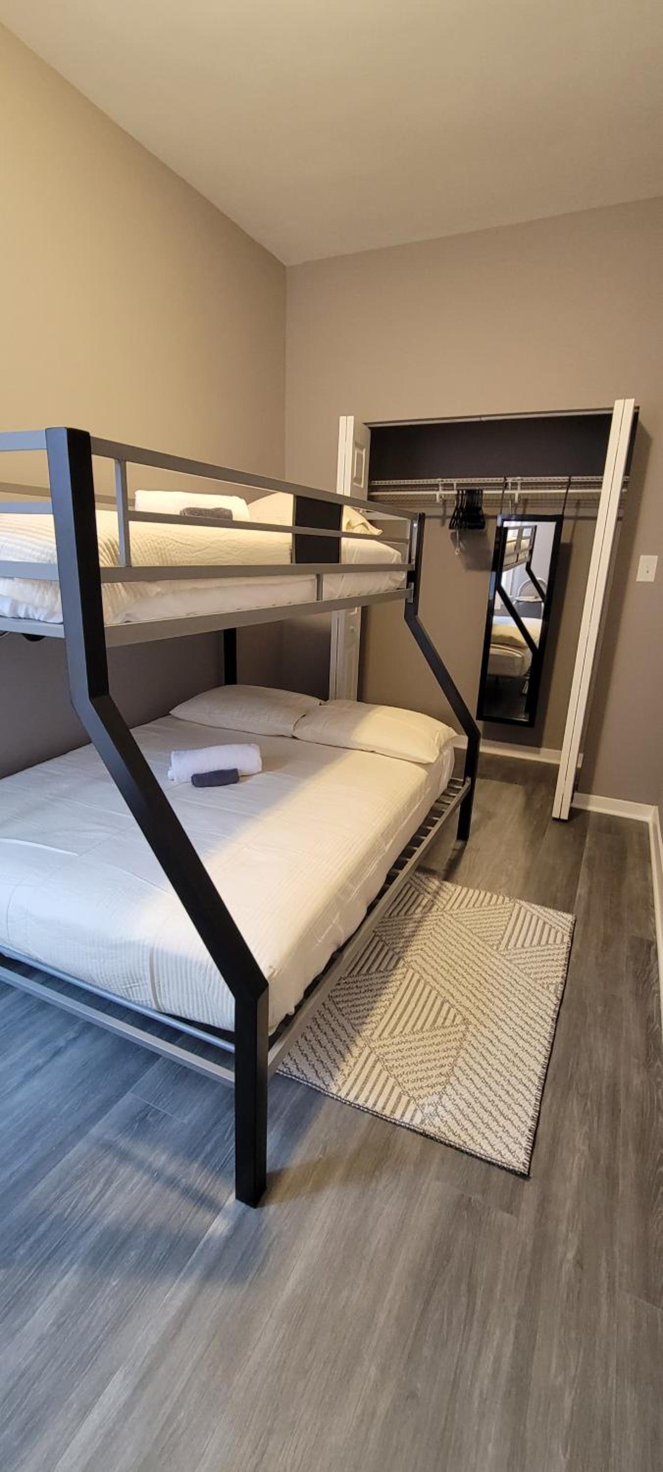 Chicago Avenue Inn photo 14
