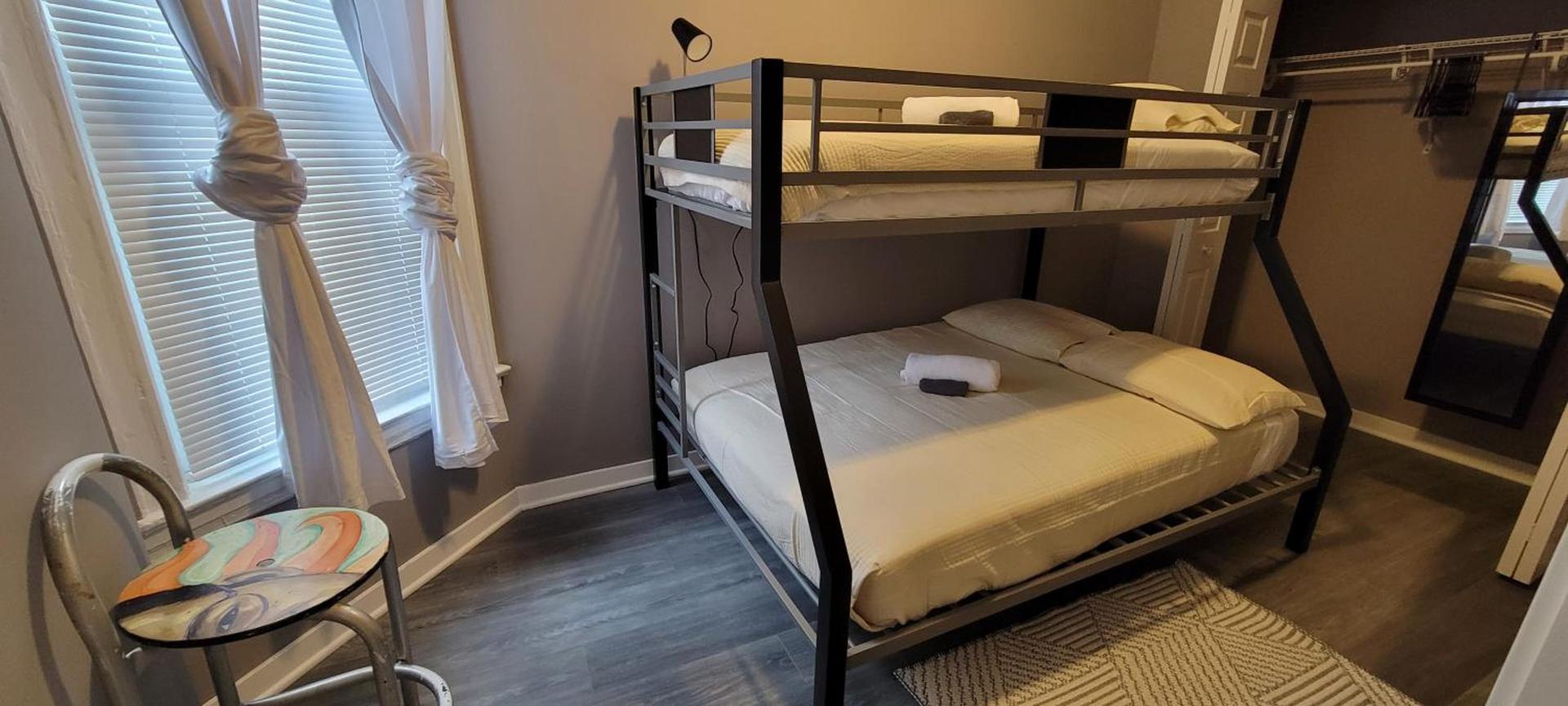 Chicago Avenue Inn photo 36