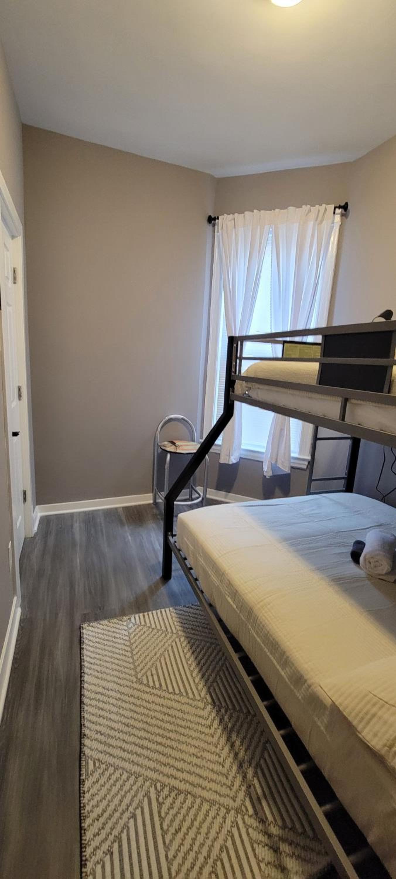 Chicago Avenue Inn photo 35