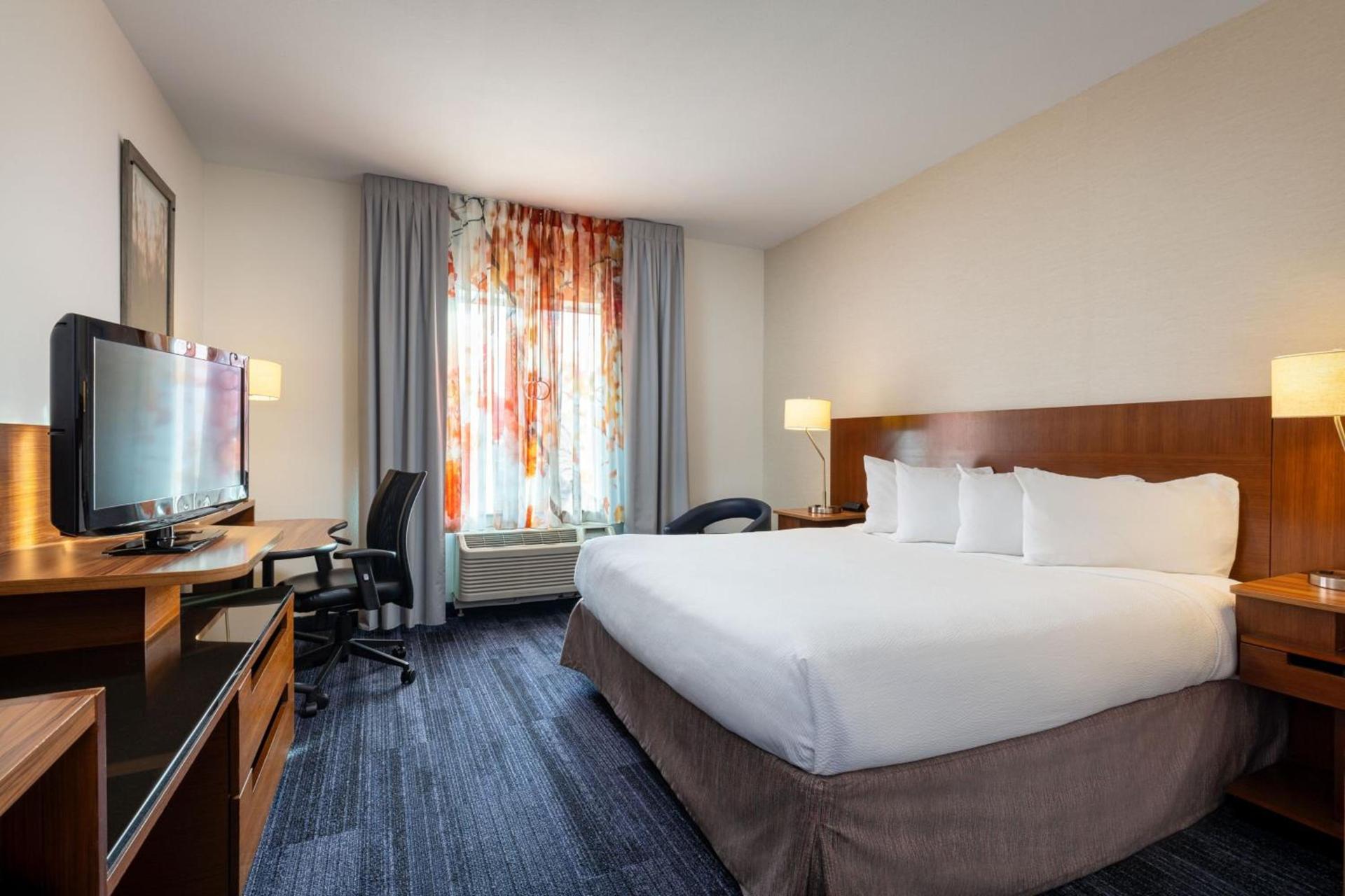 Fairfield Inn & Suites by Marriott Smithfield photo 12
