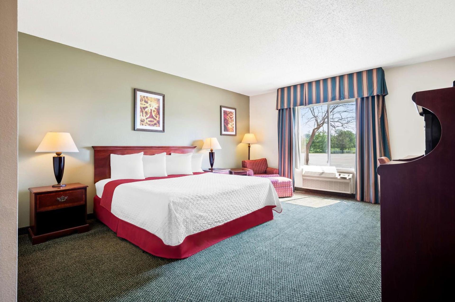 Best Western Annawan Inn photo 11
