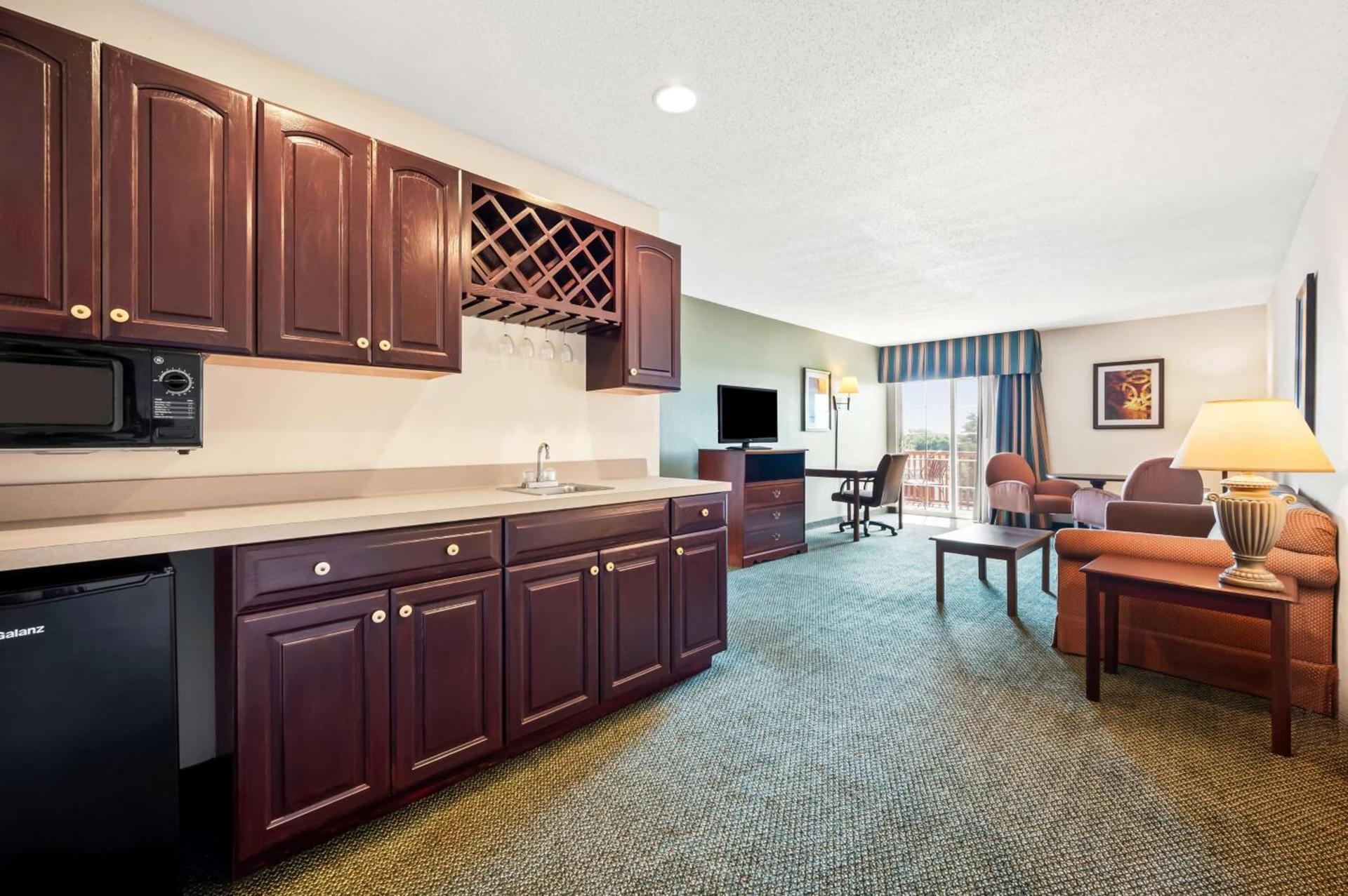 Best Western Annawan Inn photo 22
