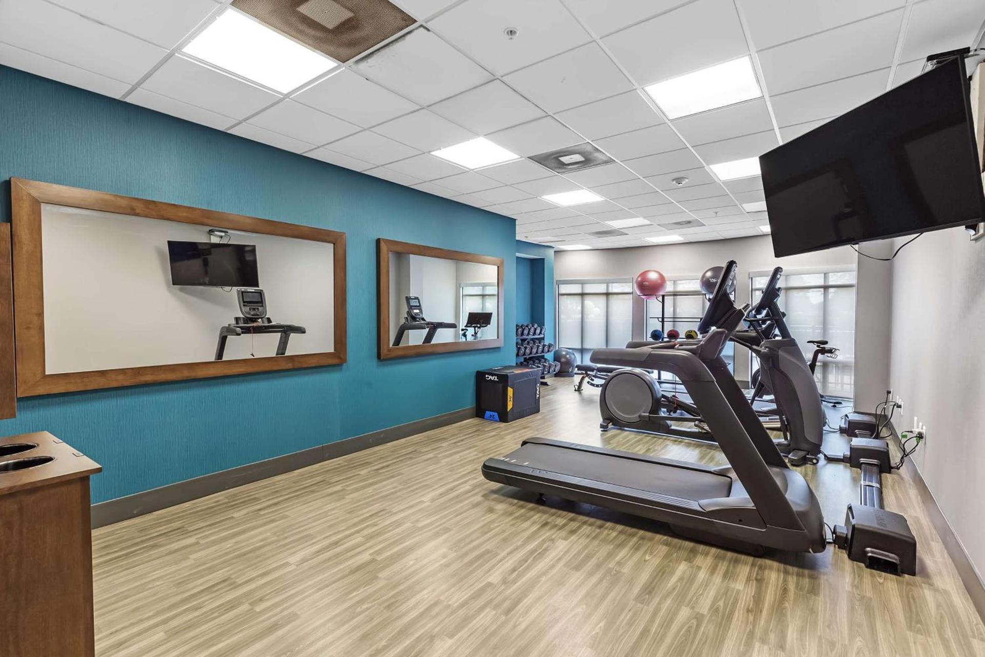 Hampton Inn - Atmore photo 36