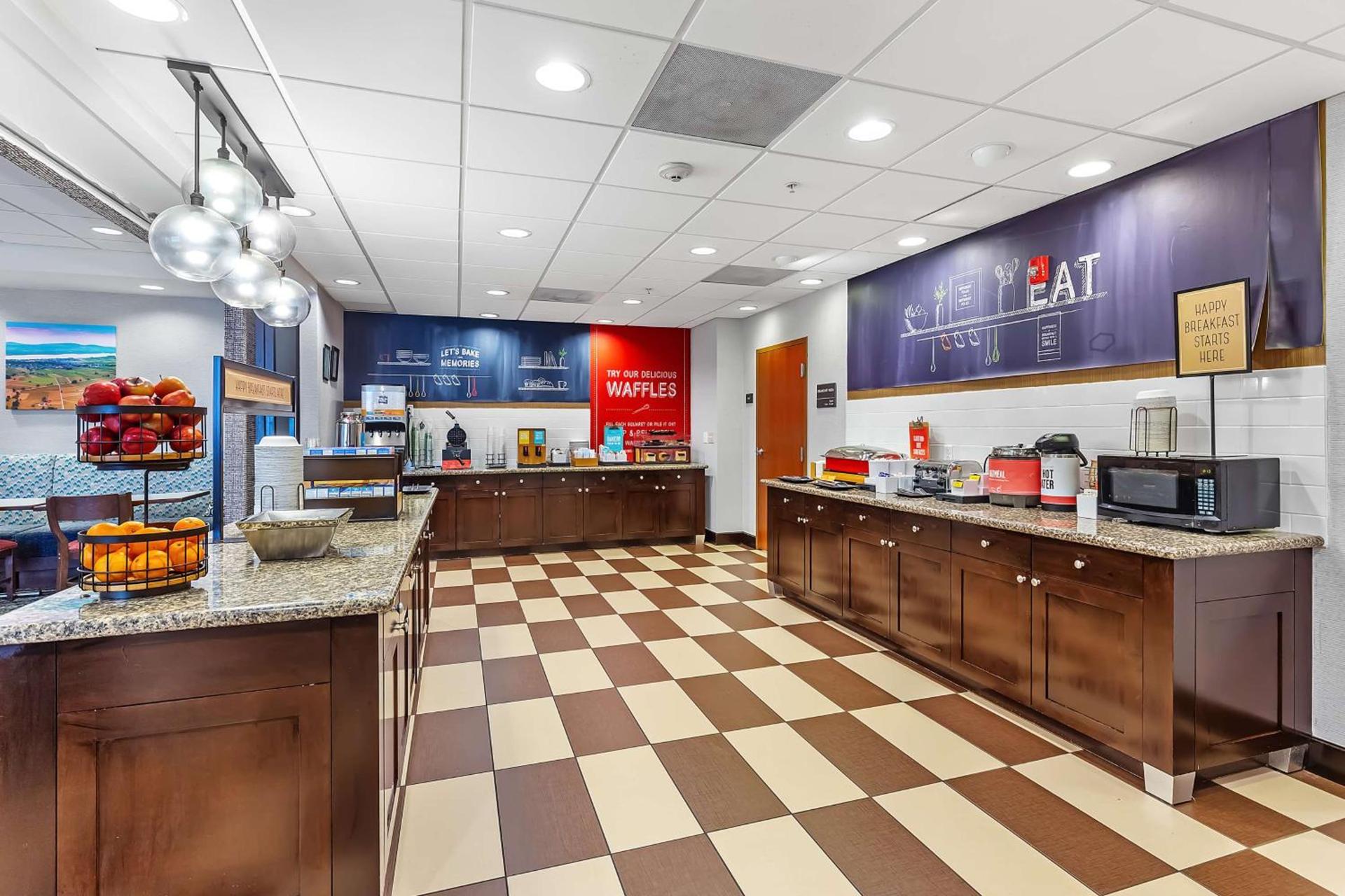 Hampton Inn - Atmore photo 33