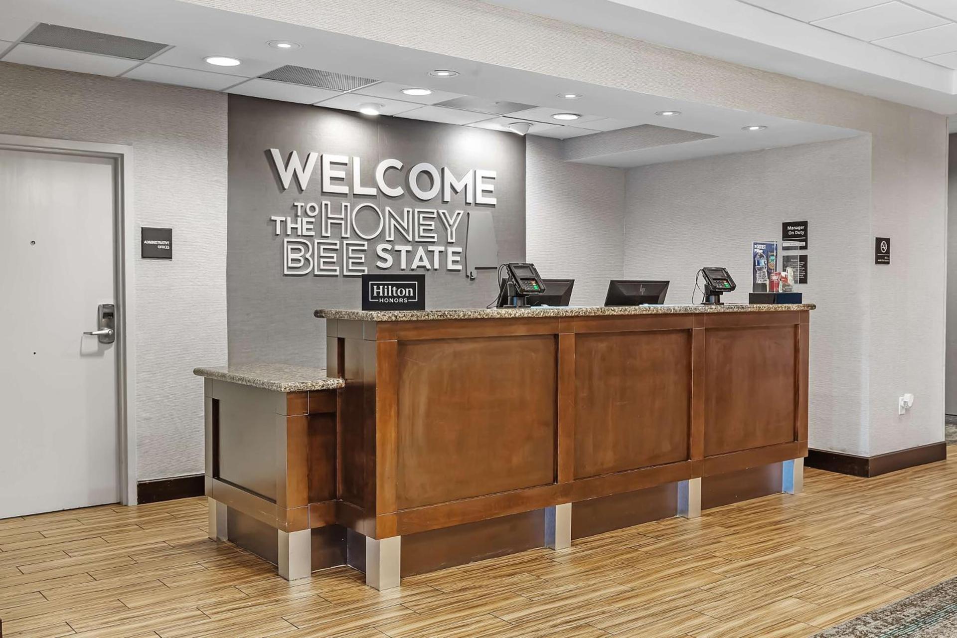 Hampton Inn - Atmore photo 5