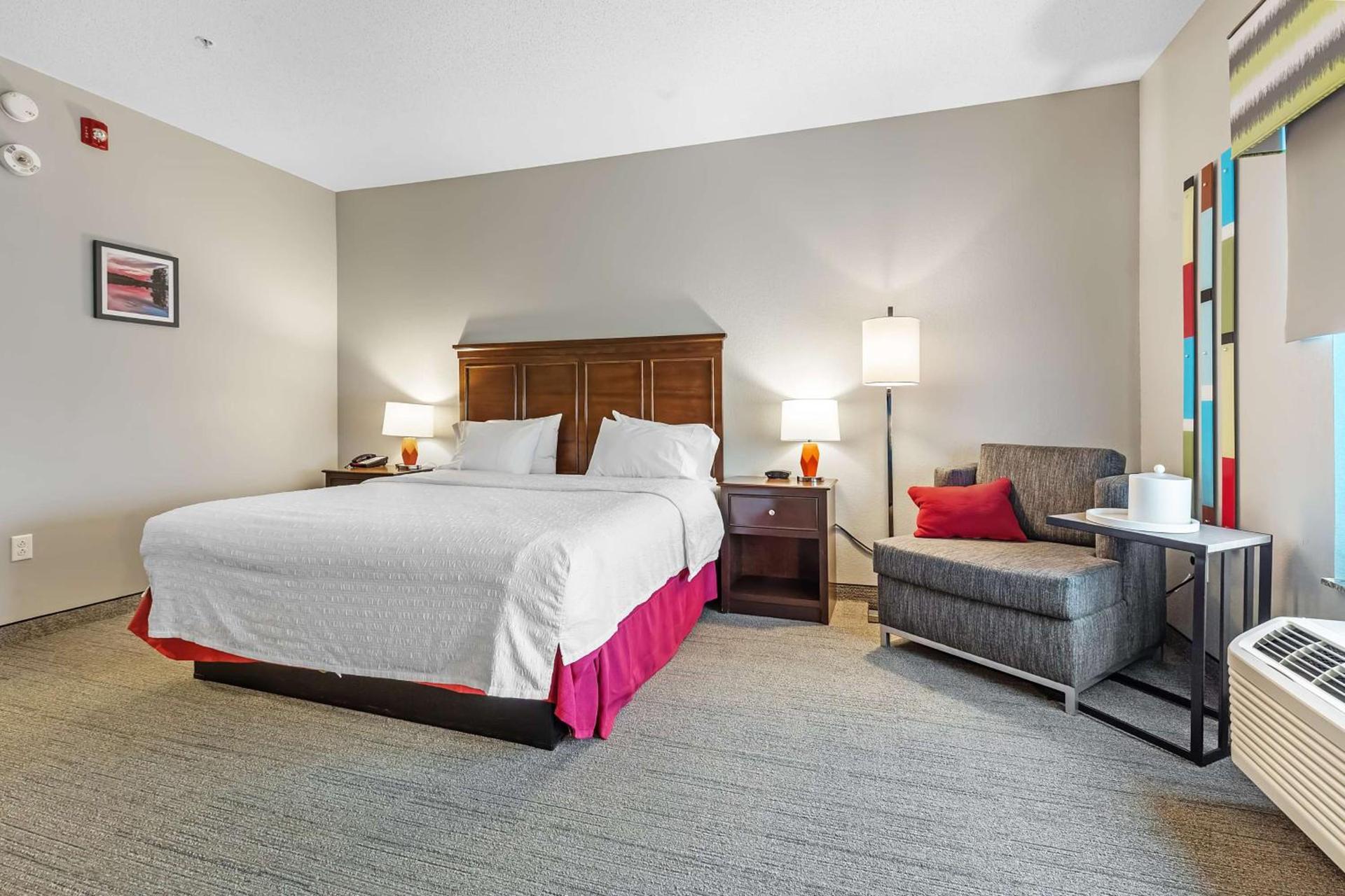 Hampton Inn - Atmore photo 23