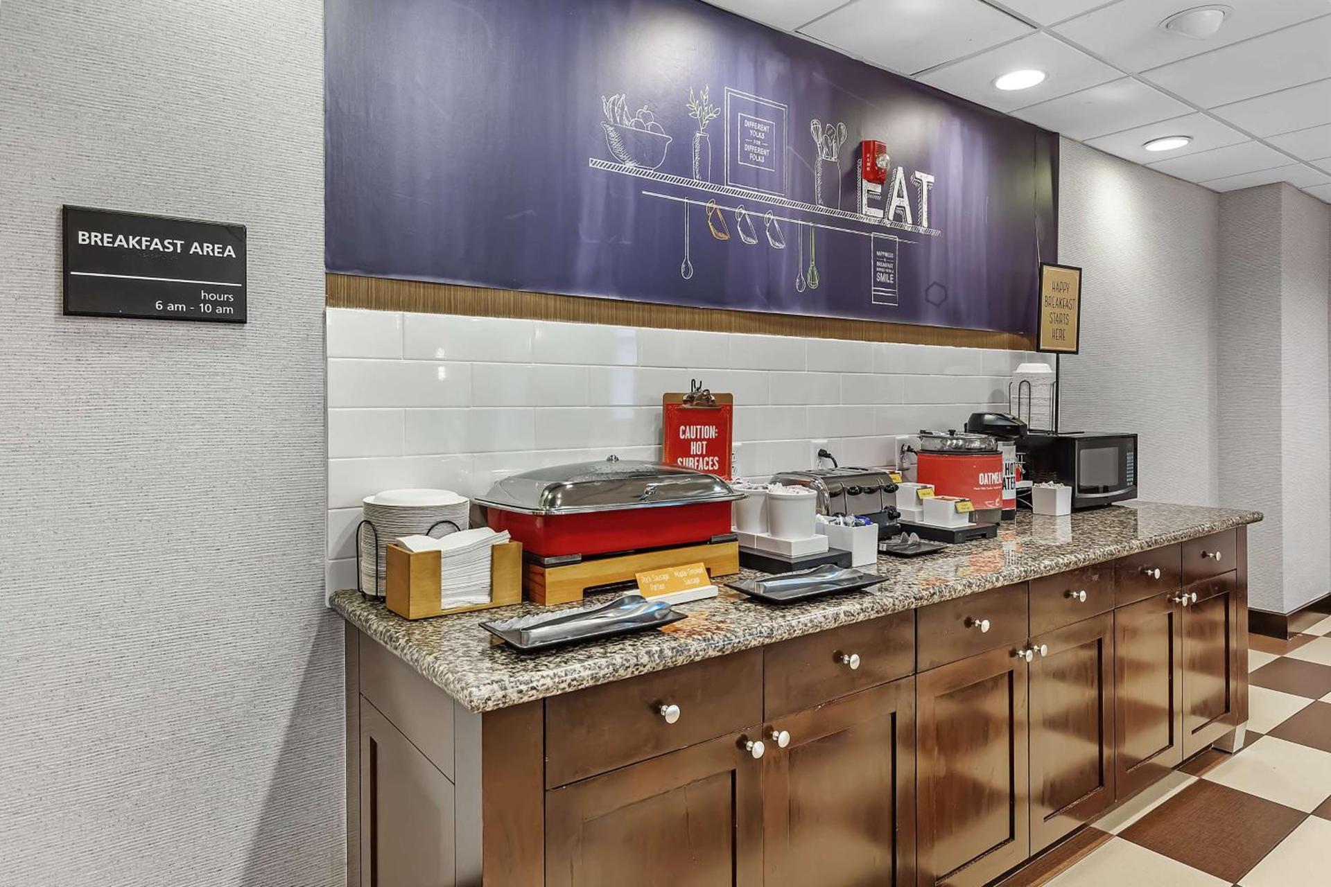 Hampton Inn - Atmore photo 34