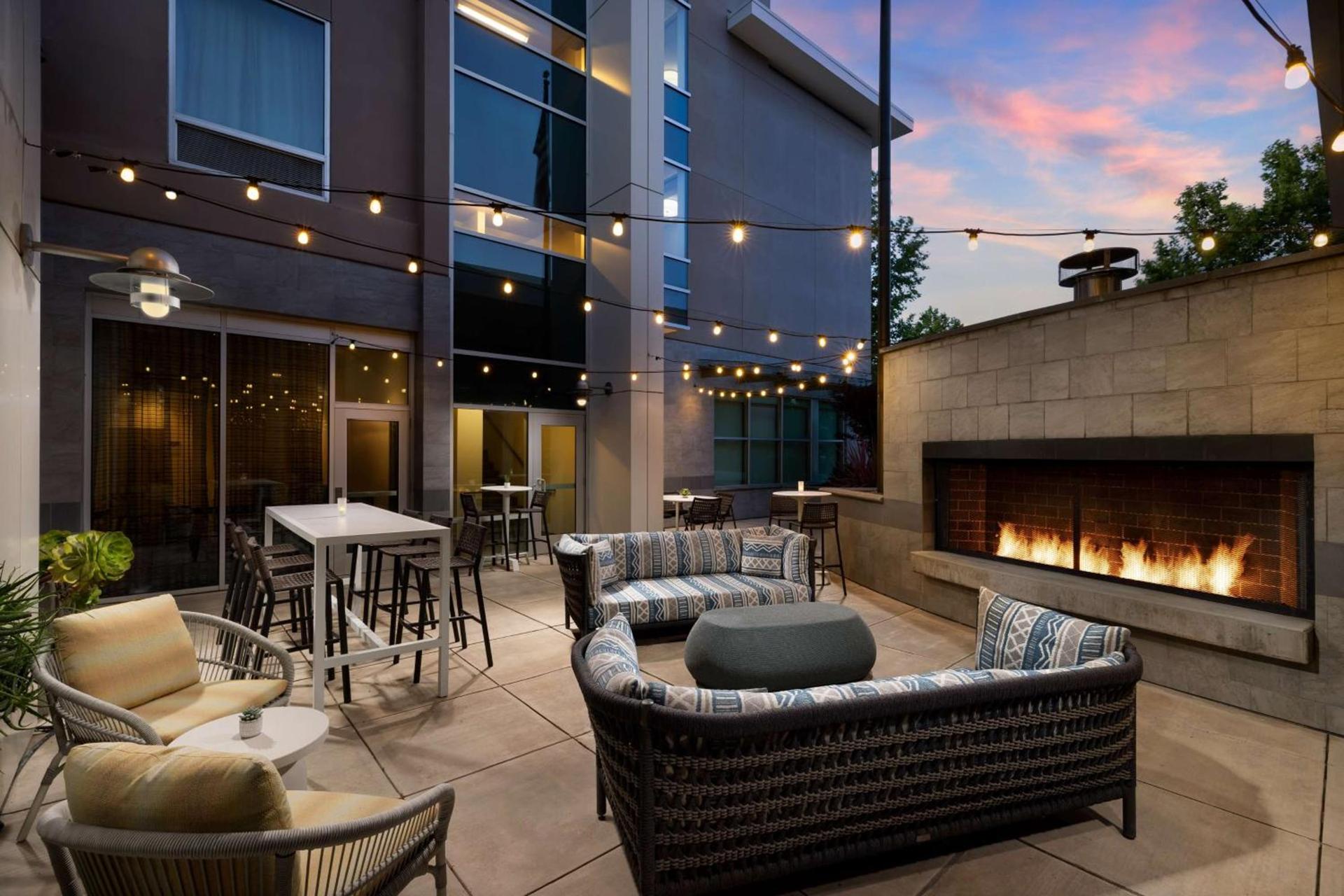 Hilton Garden Inn Palo Alto photo 45