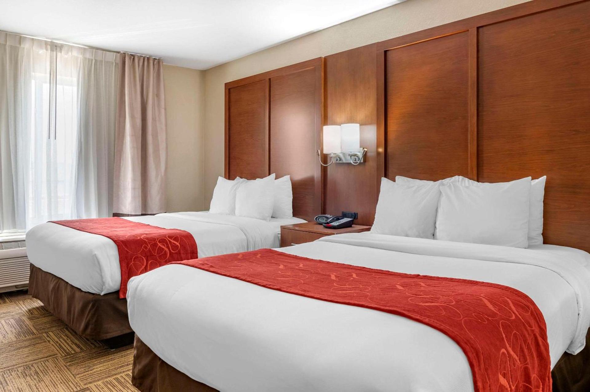 Comfort Suites Urbana Champaign, University Area photo 21
