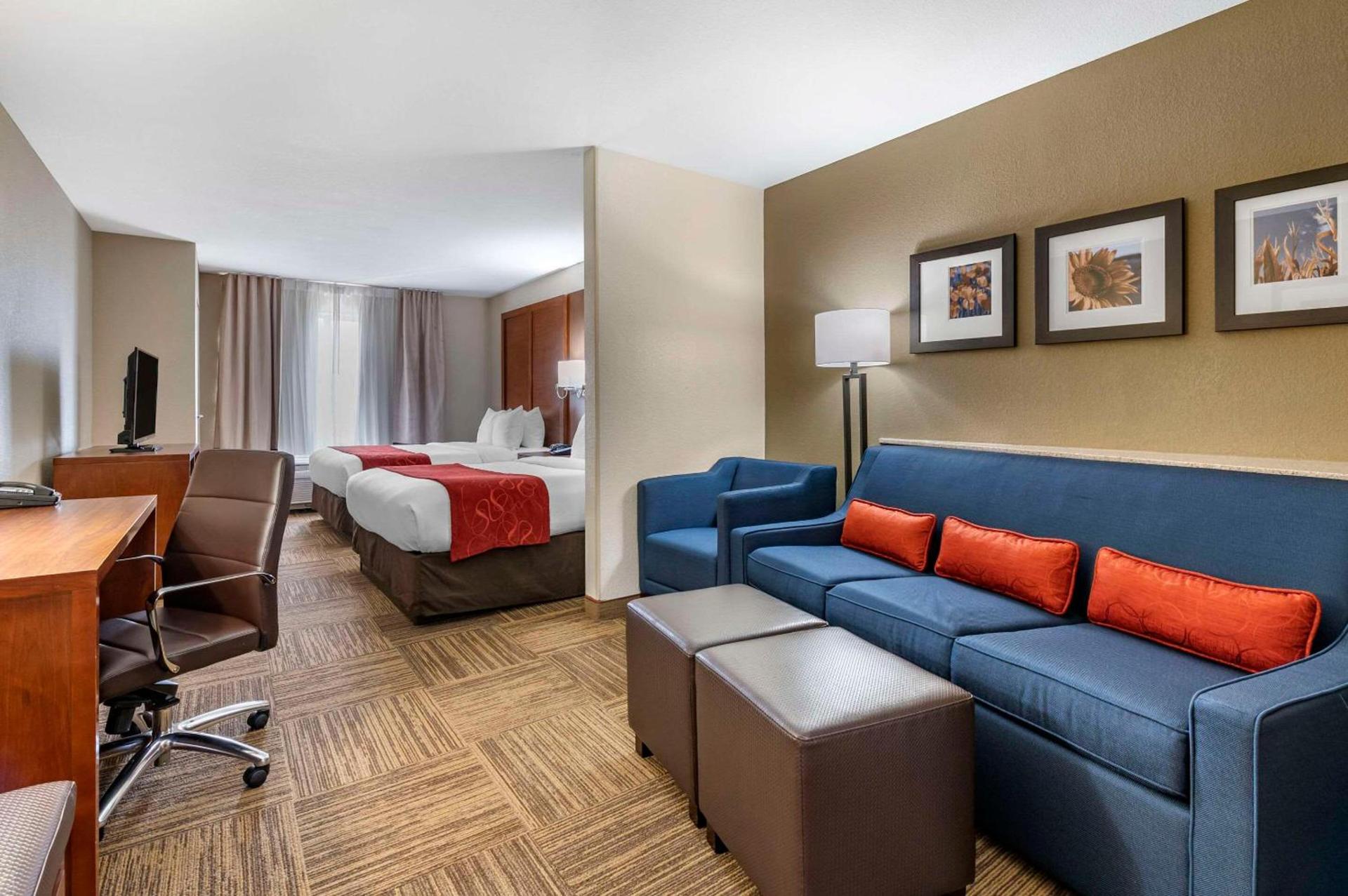 Comfort Suites Urbana Champaign, University Area photo 22