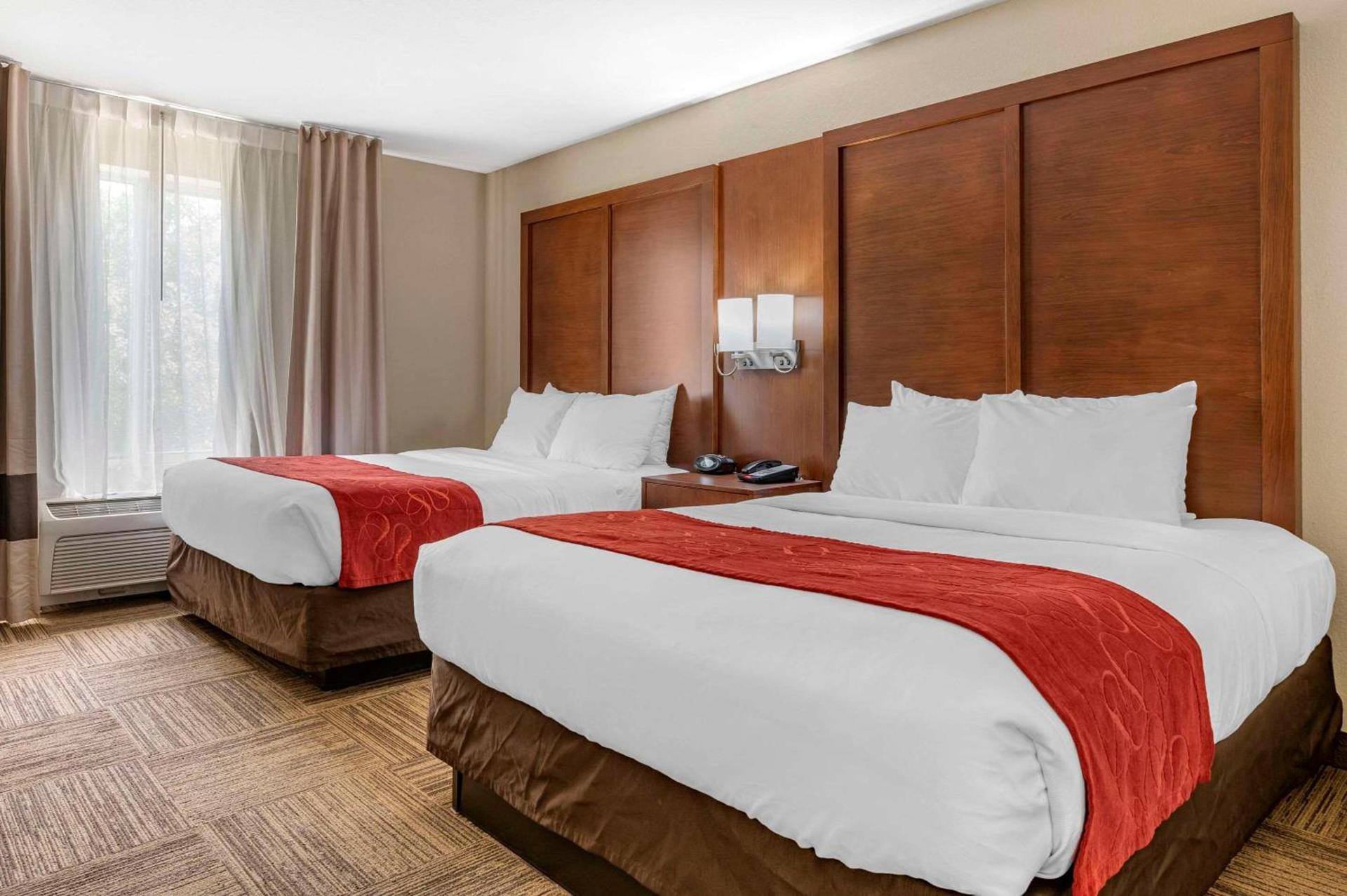 Comfort Suites Urbana Champaign, University Area photo 25