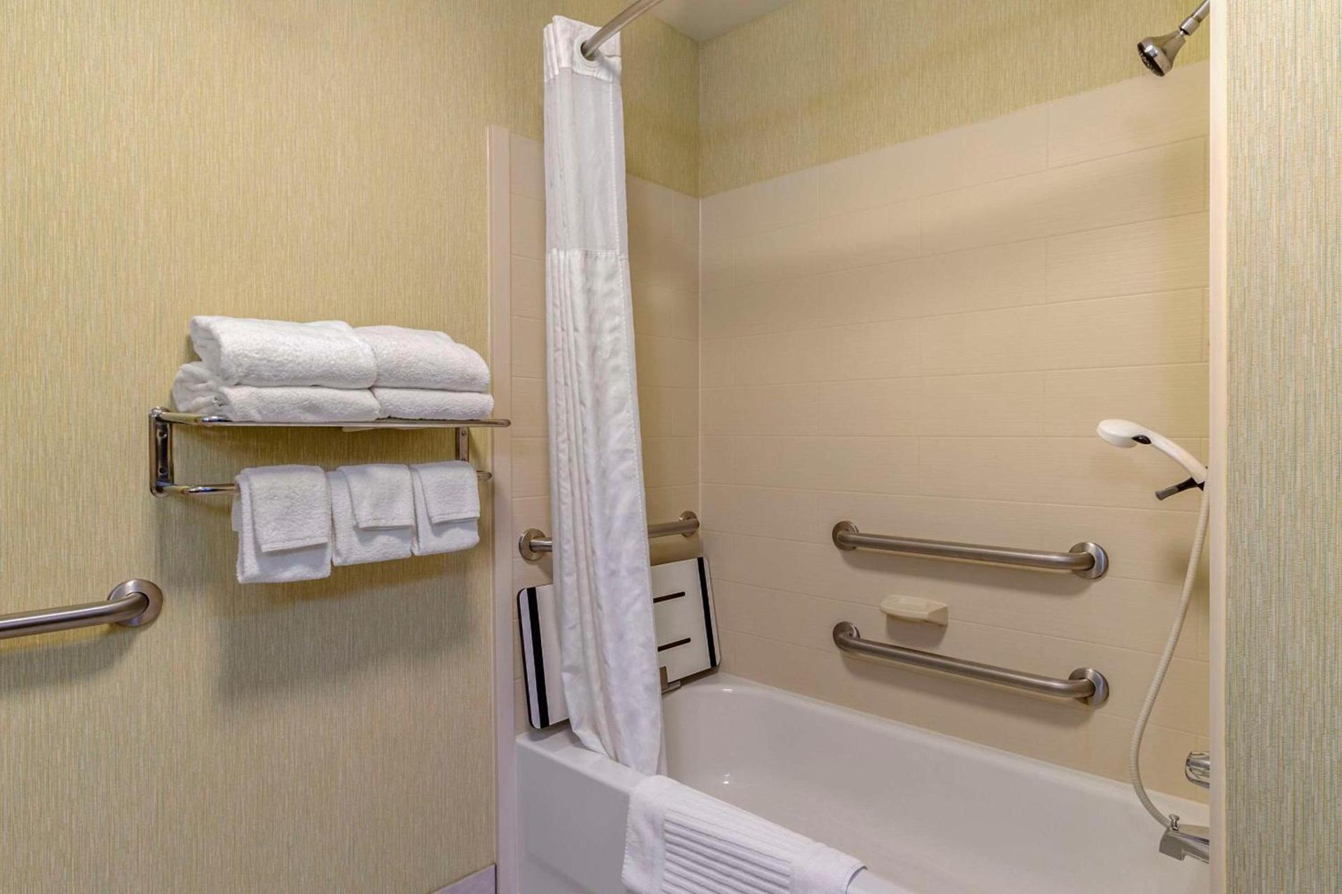 Comfort Suites Knoxville West - Farragut photo 7