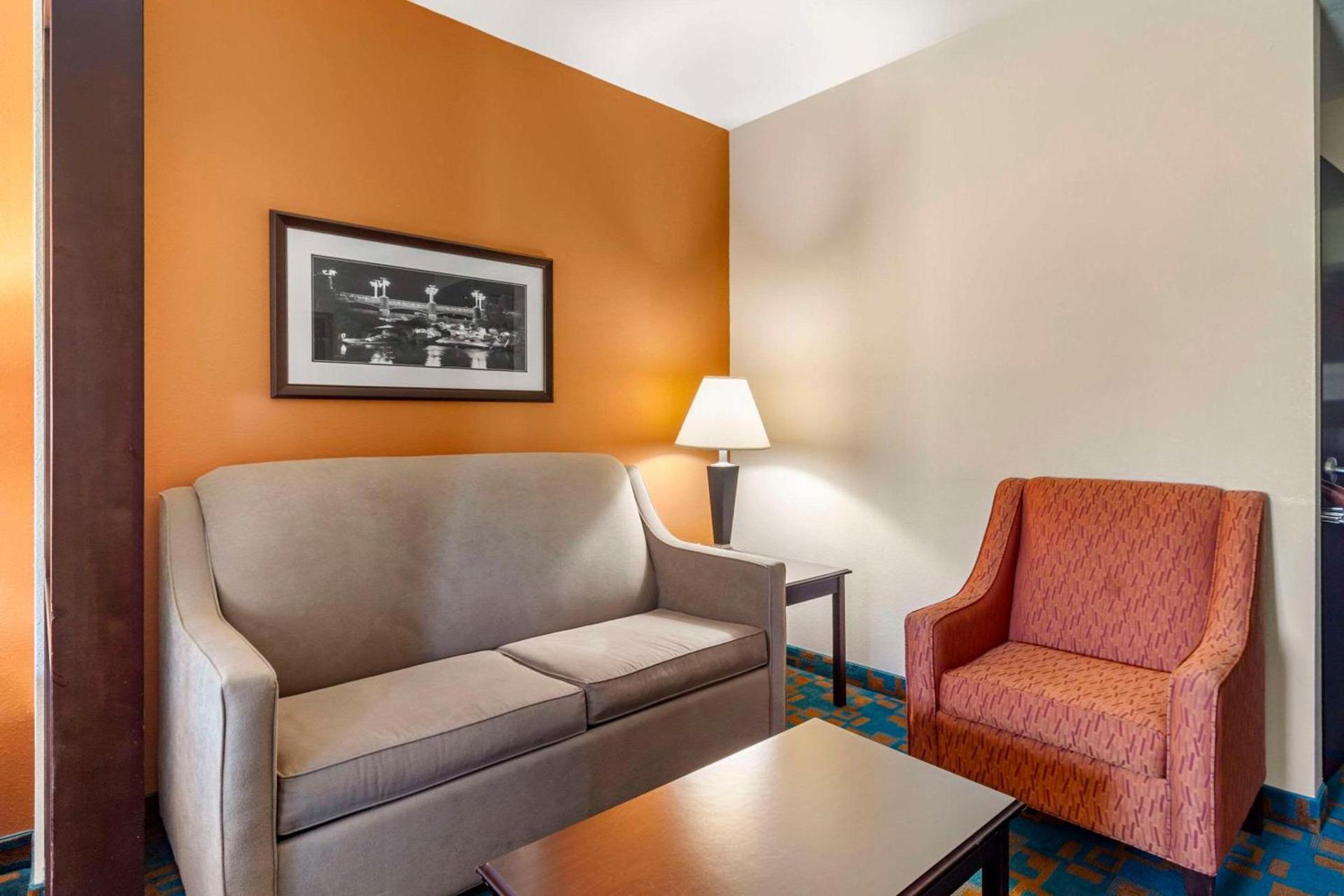 Comfort Suites Knoxville West - Farragut photo 17