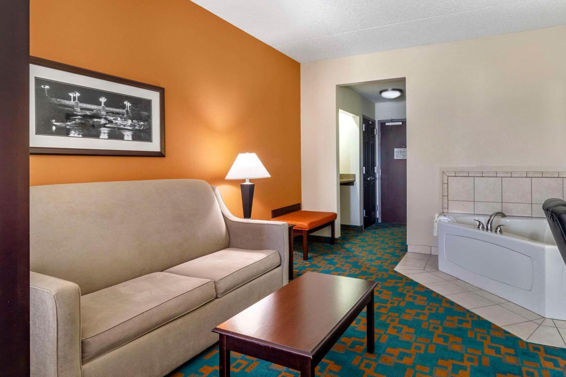 Comfort Suites Knoxville West - Farragut photo 21