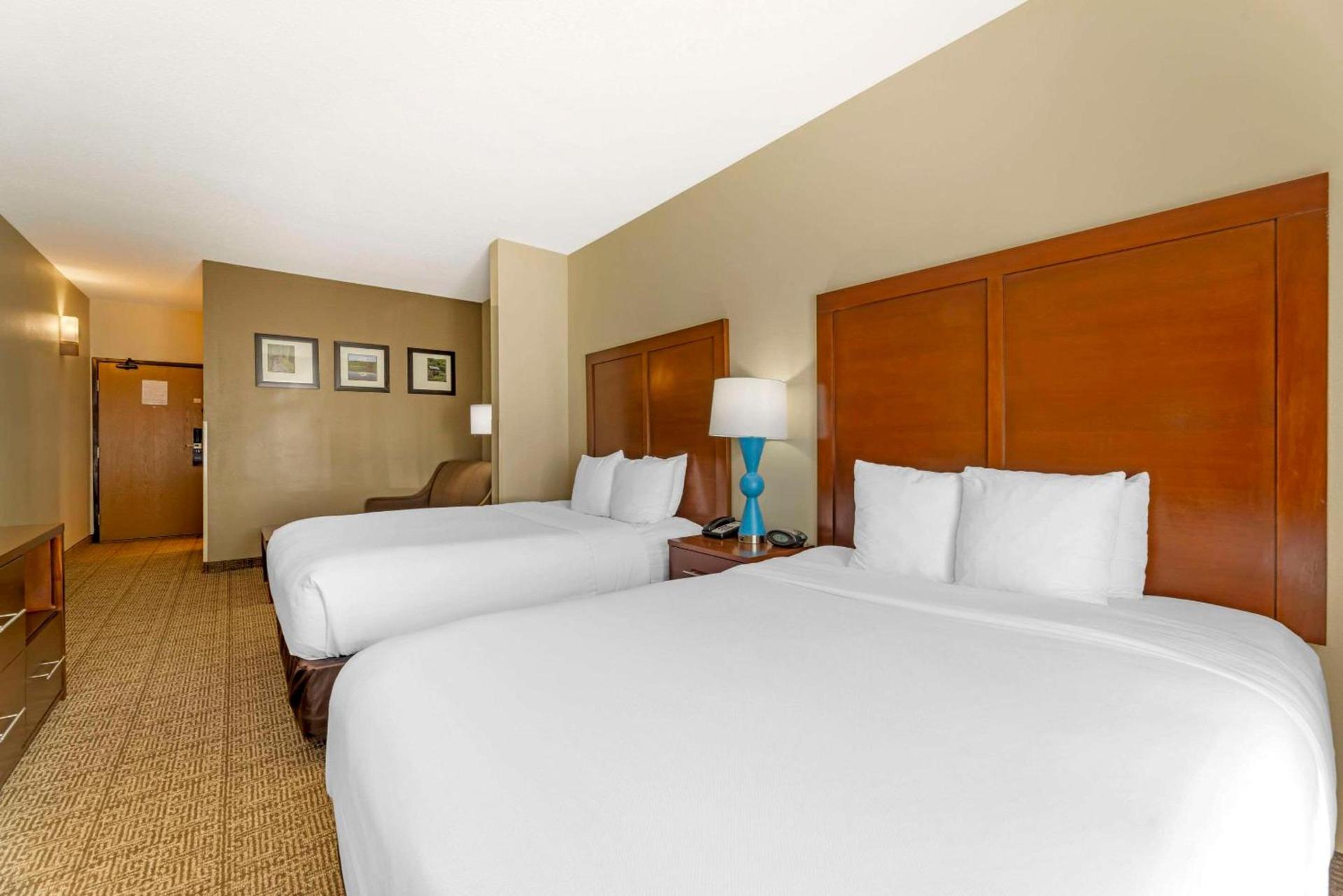 Comfort Suites Near Vancouver Mall photo 27