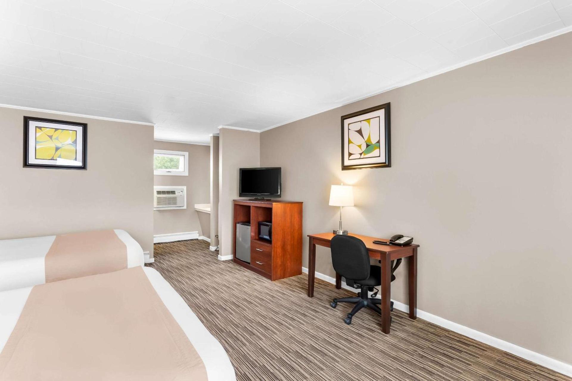 Rodeway Inn Gorham Riverside photo 47