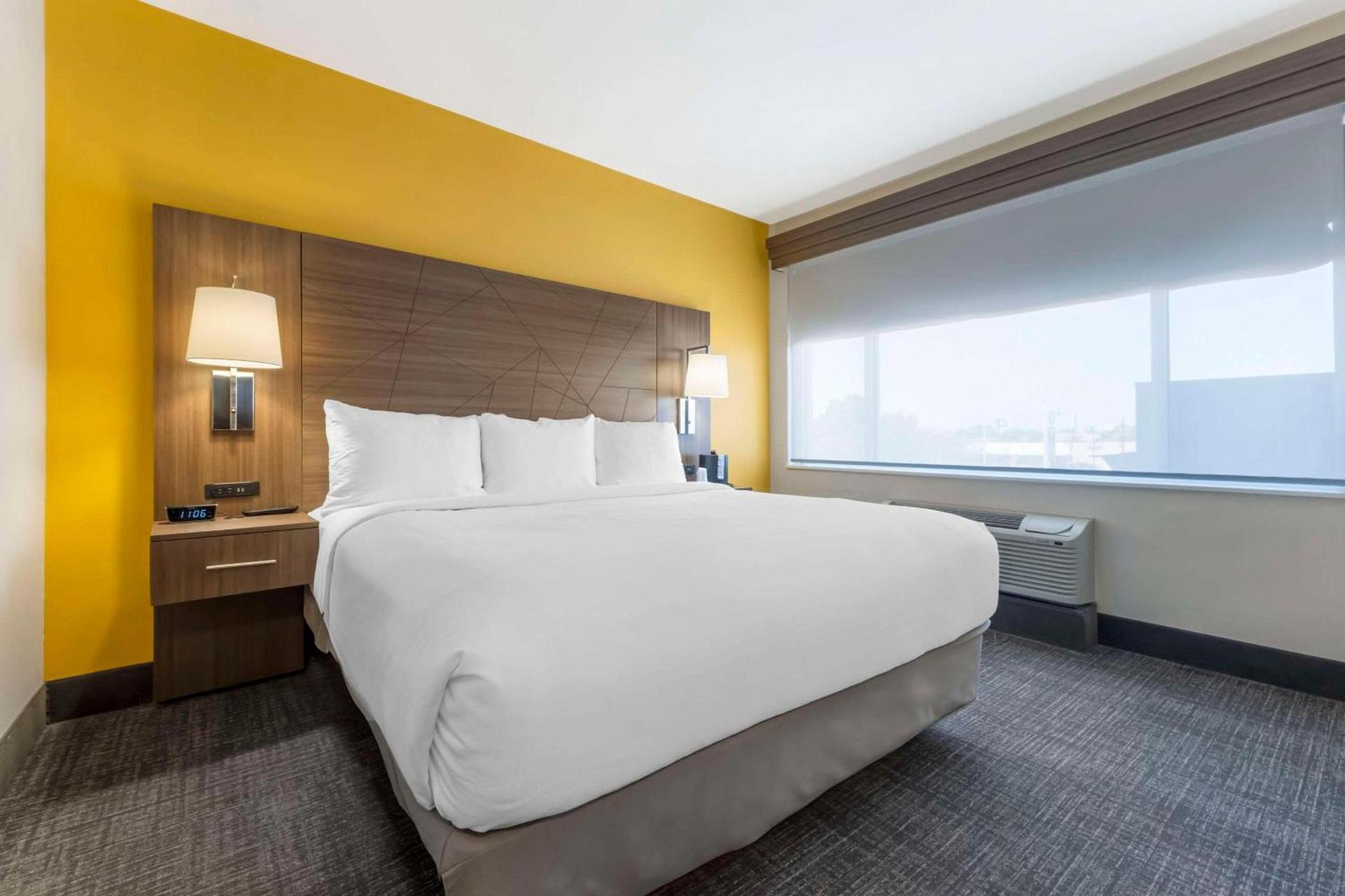Comfort Inn Portales photo 8