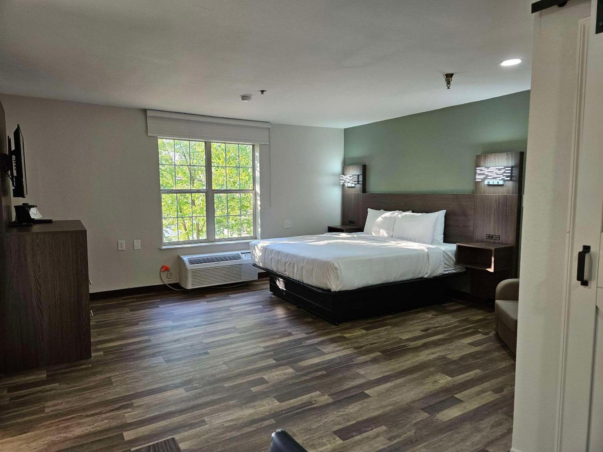 Quality Inn & Suites Columbia Harbison photo 3