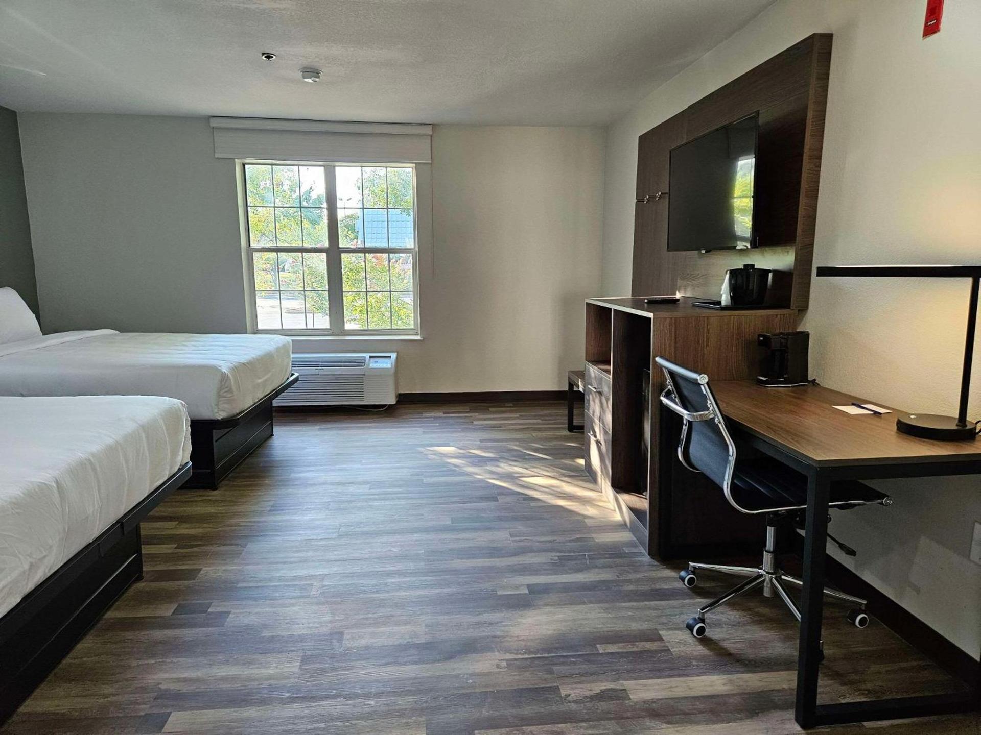 Quality Inn & Suites Columbia Harbison photo 7