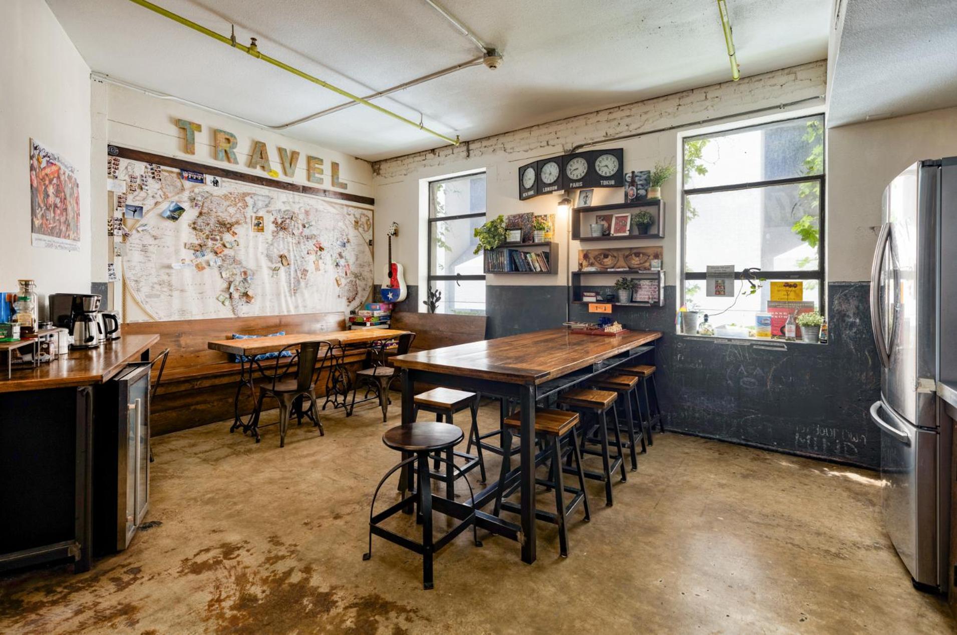 Firehouse Hostel photo 3