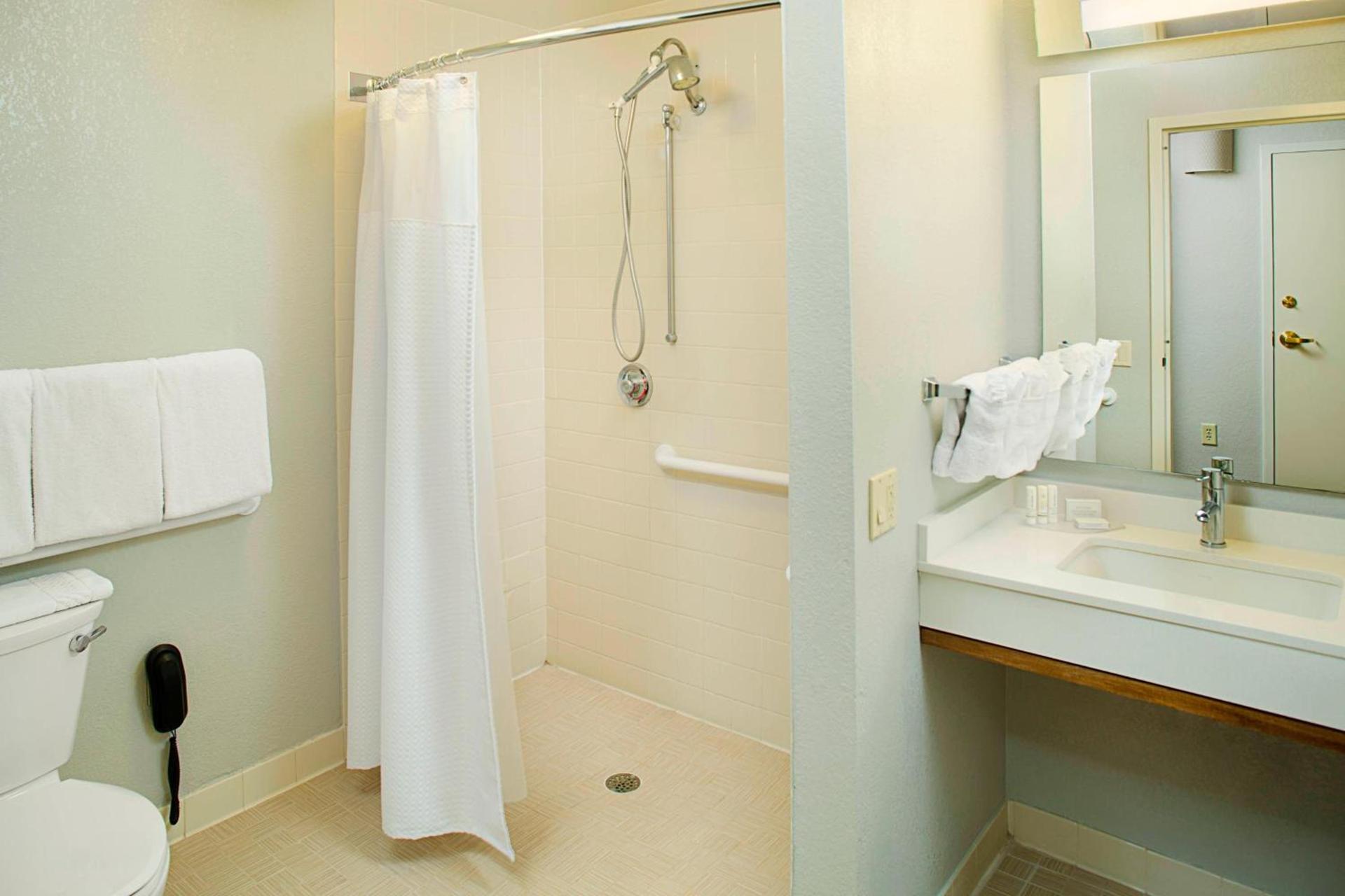 Courtyard by Marriott West Palm Beach Airport photo 5