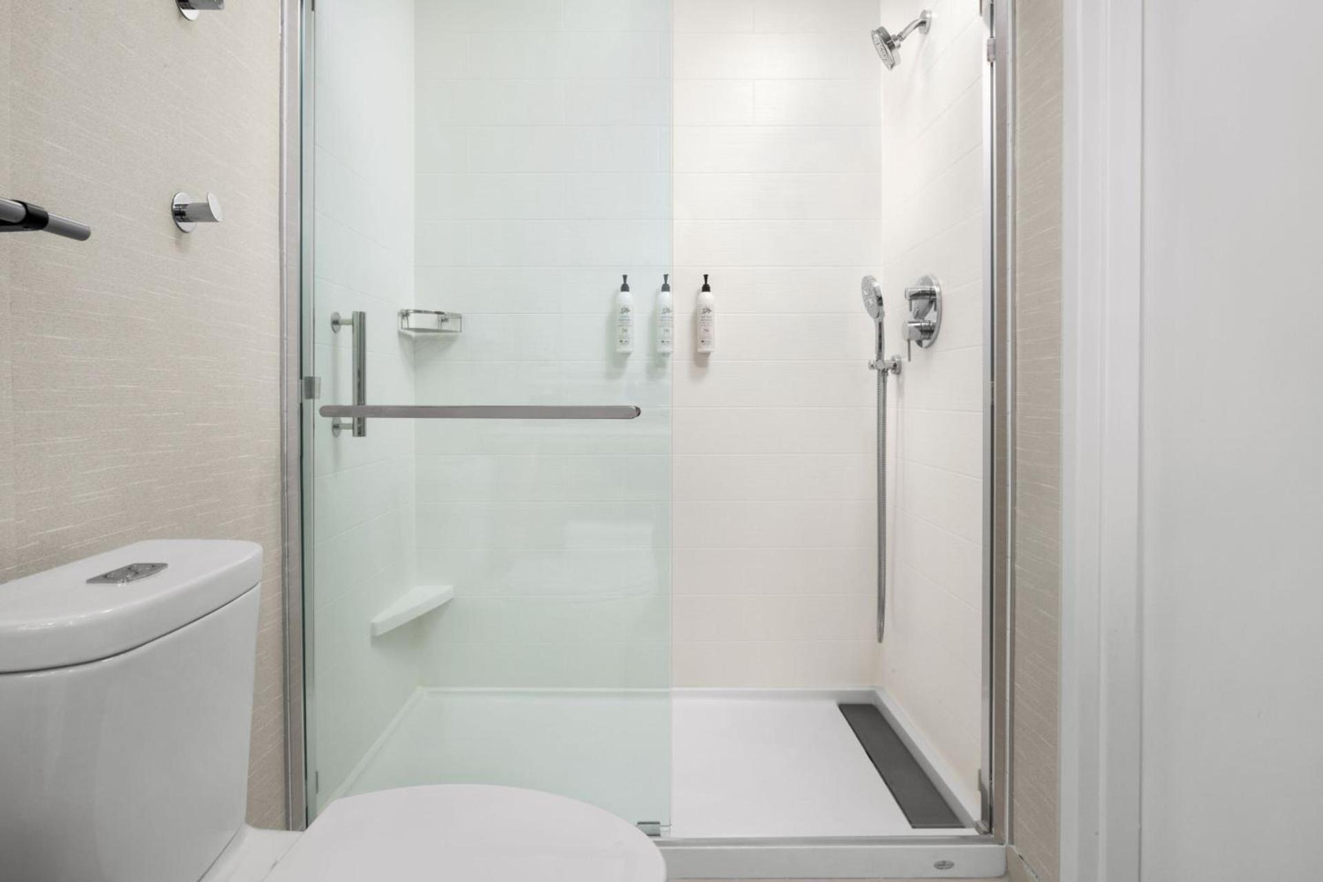 Delta Hotels by Marriott Colonial Heights photo 28