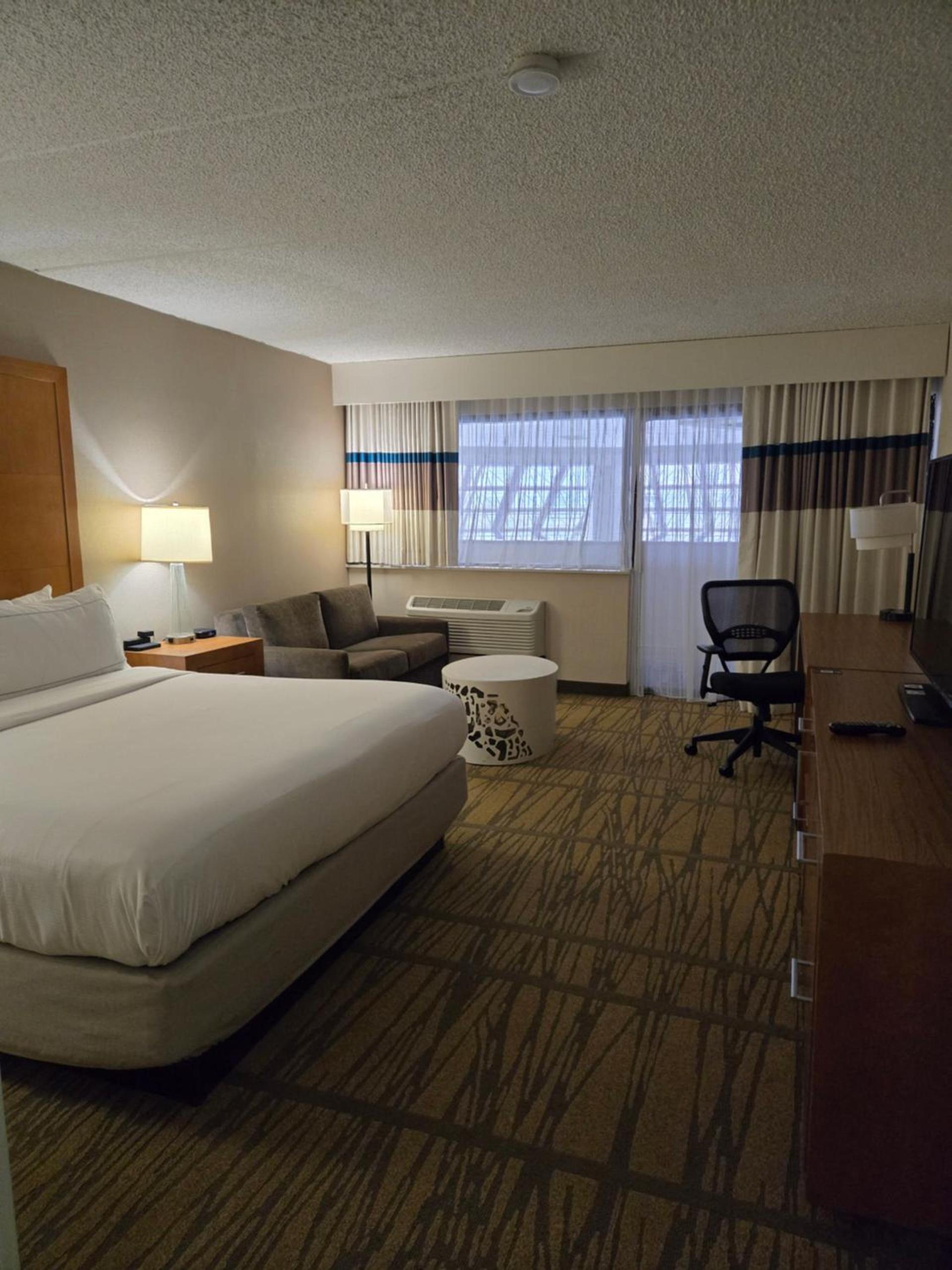 DoubleTree by Hilton Rochester photo 36