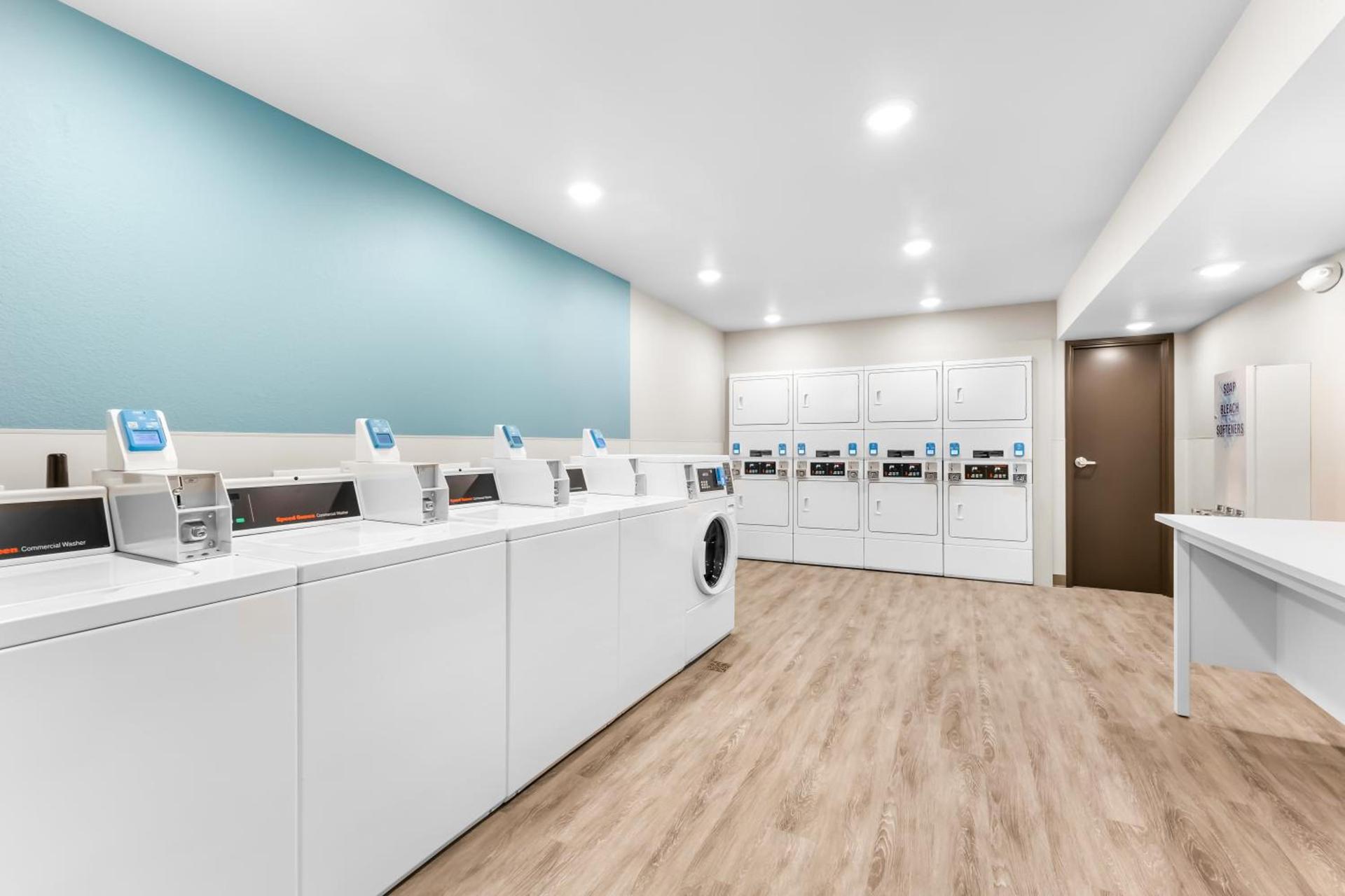 WoodSpring Suites Bluffdale Salt Lake City photo 33