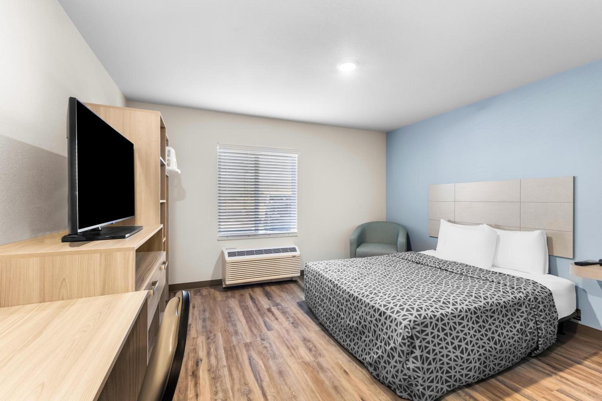WoodSpring Suites Bluffdale Salt Lake City photo 35