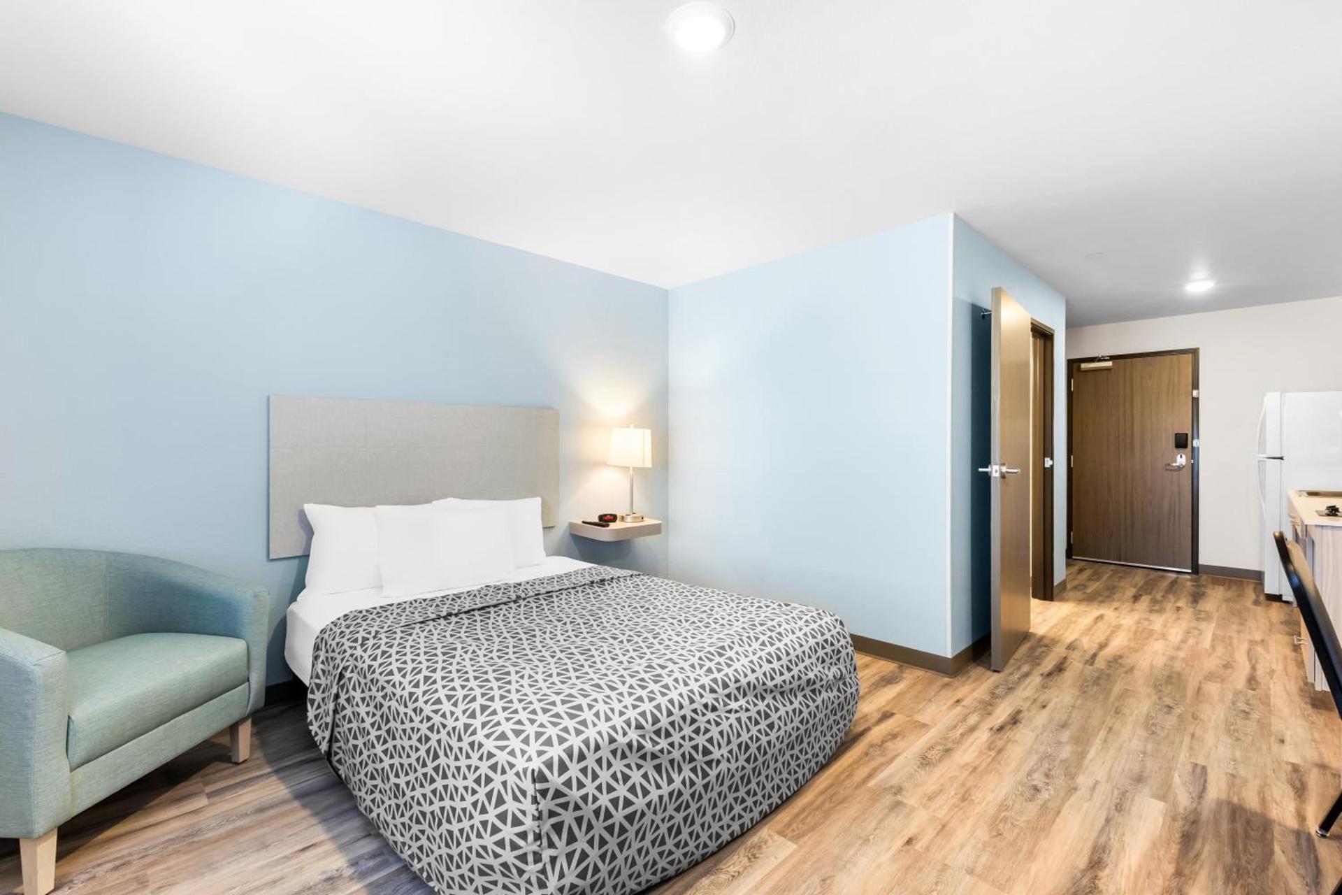 WoodSpring Suites Bluffdale Salt Lake City photo 56
