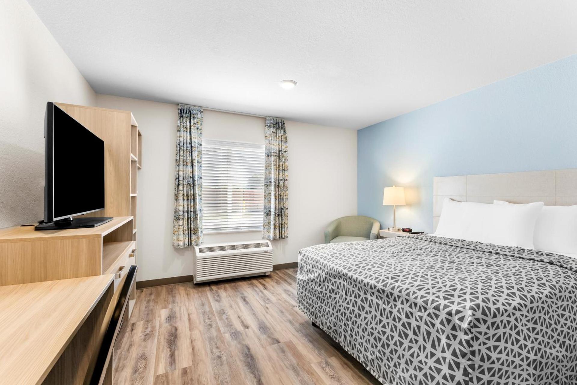 WoodSpring Suites Bluffdale Salt Lake City photo 60