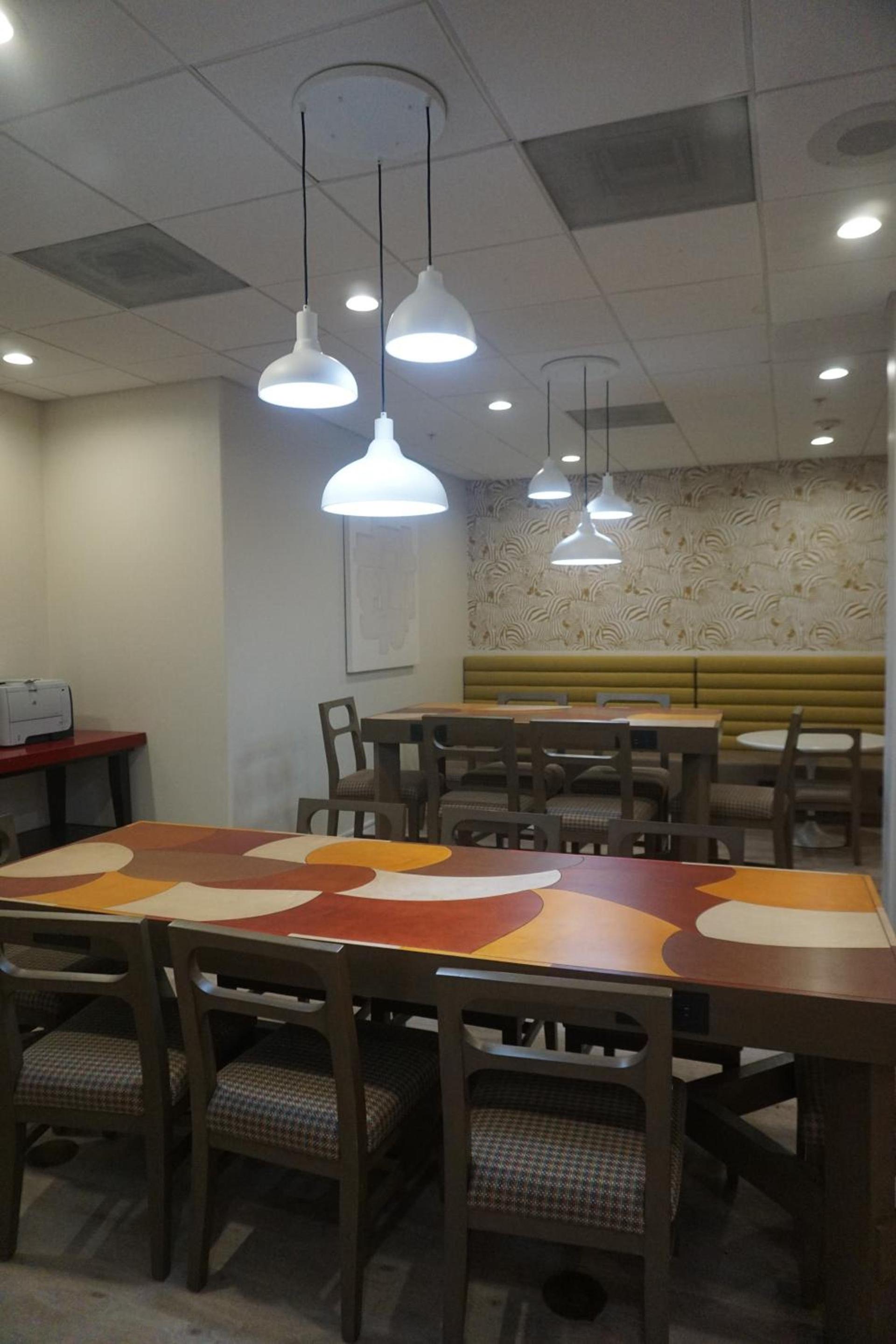 Hampton Inn Tropicana photo 11