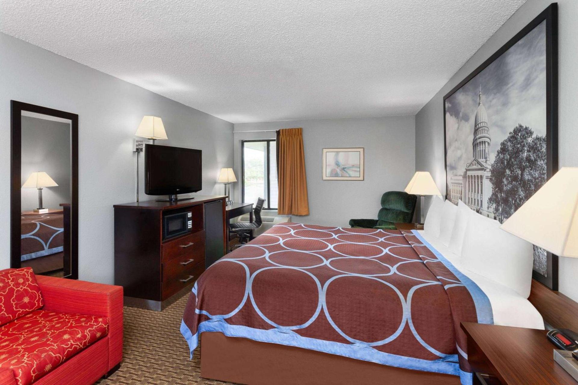 Super 8 by Wyndham Sun Prairie/Madison E photo 4
