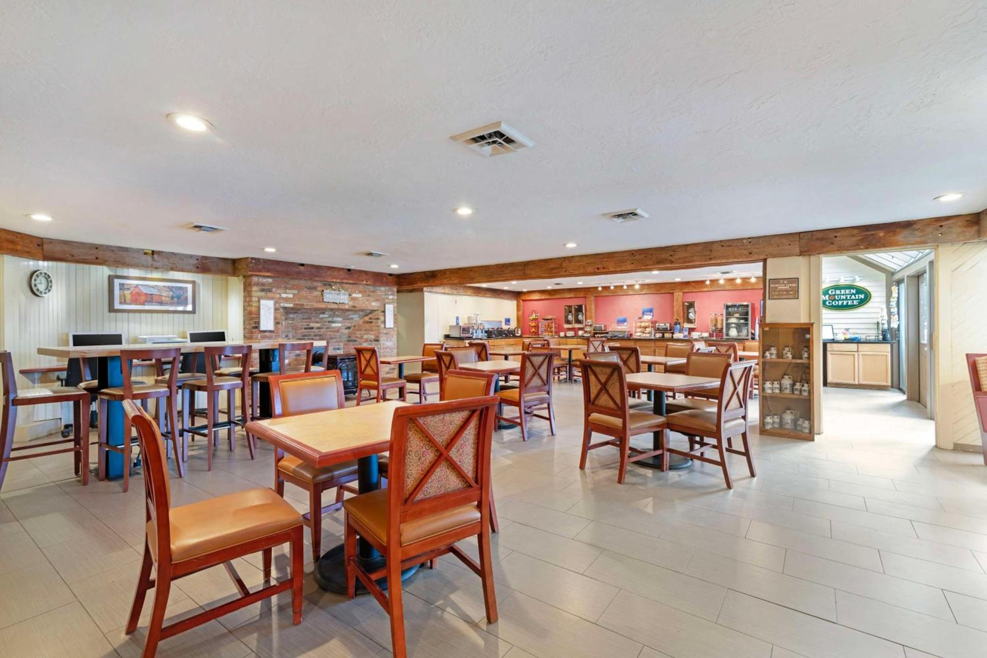 Best Western Inn & Suites Rutland-Killington photo 2