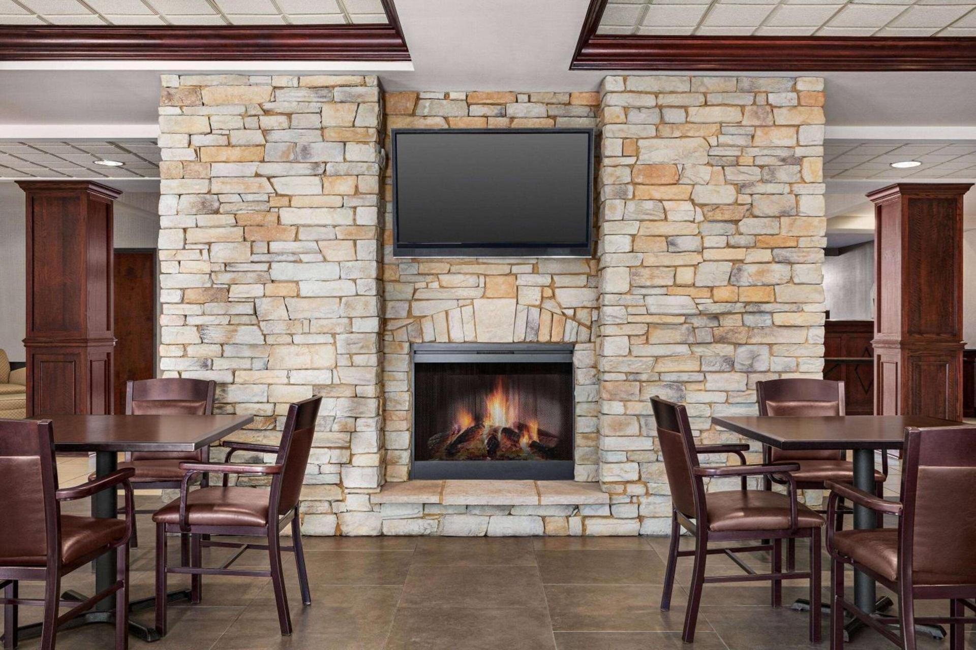 Wingate By Wyndham Southport photo 27