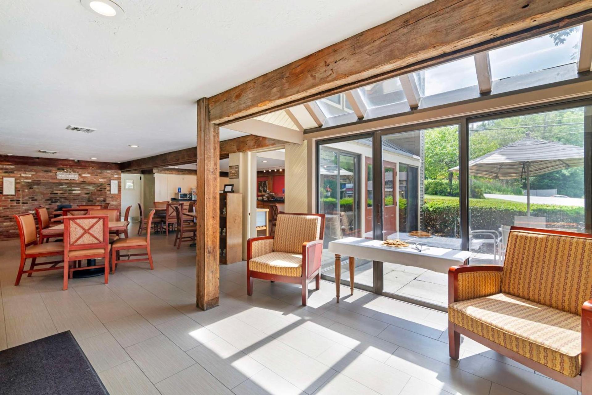 Best Western Inn & Suites Rutland-Killington photo 4