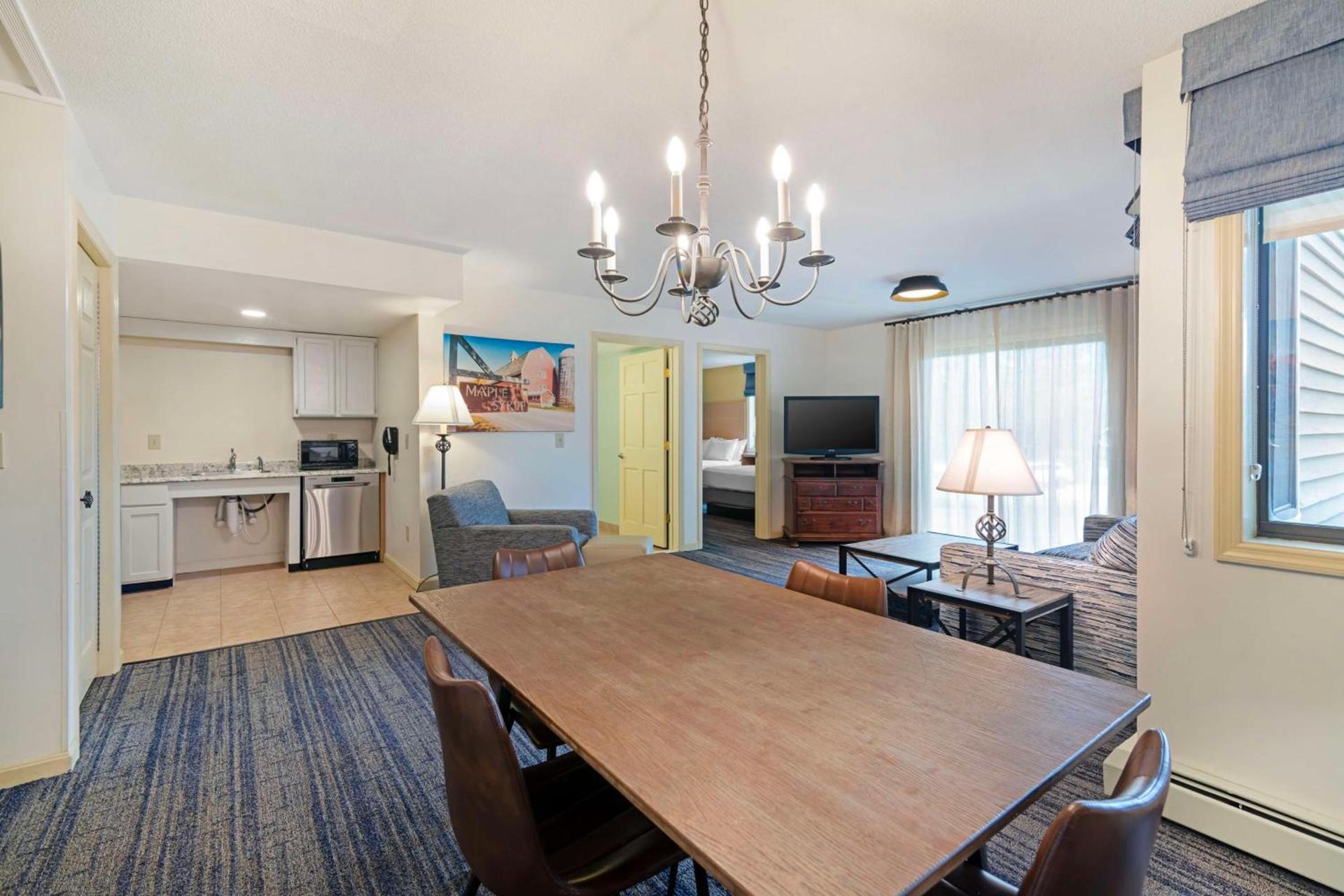 Best Western Inn & Suites Rutland-Killington photo 9