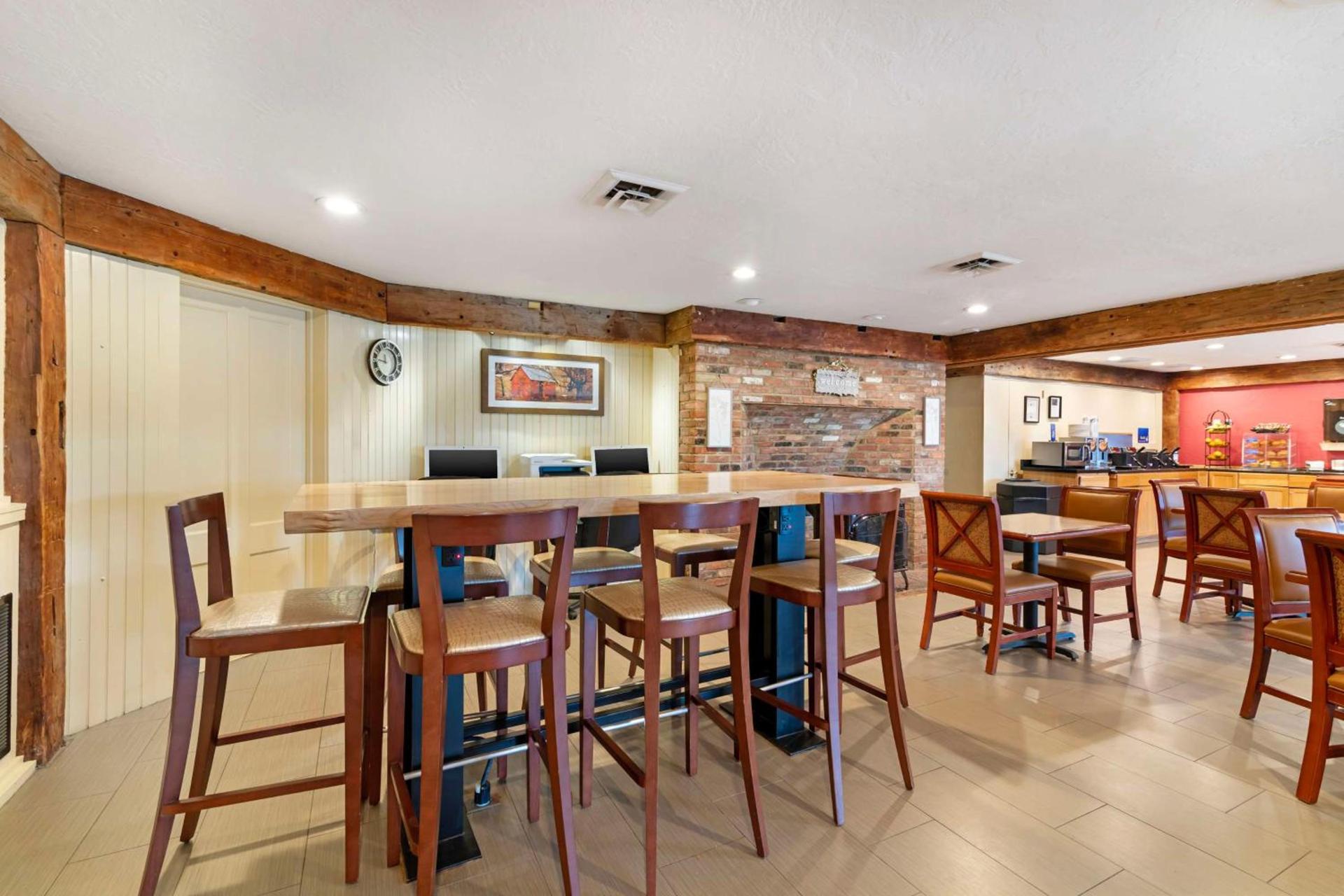 Best Western Inn & Suites Rutland-Killington photo 36