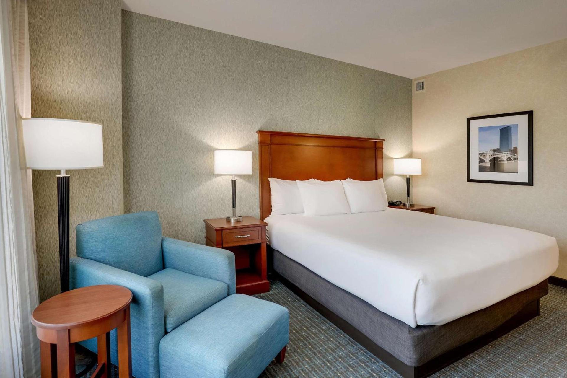 Drury Inn & Suites Grand Rapids photo 25