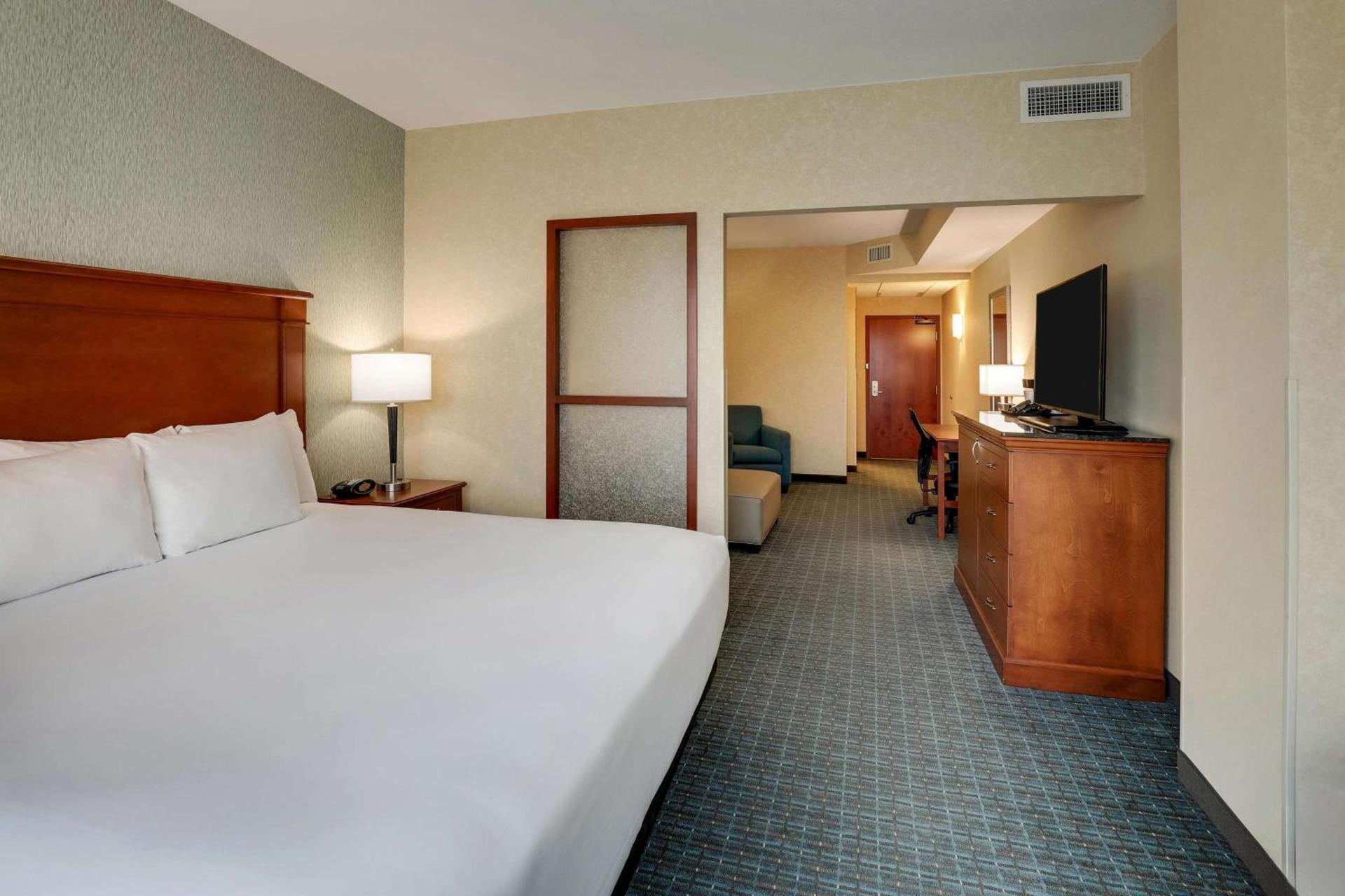 Drury Inn & Suites Grand Rapids photo 35