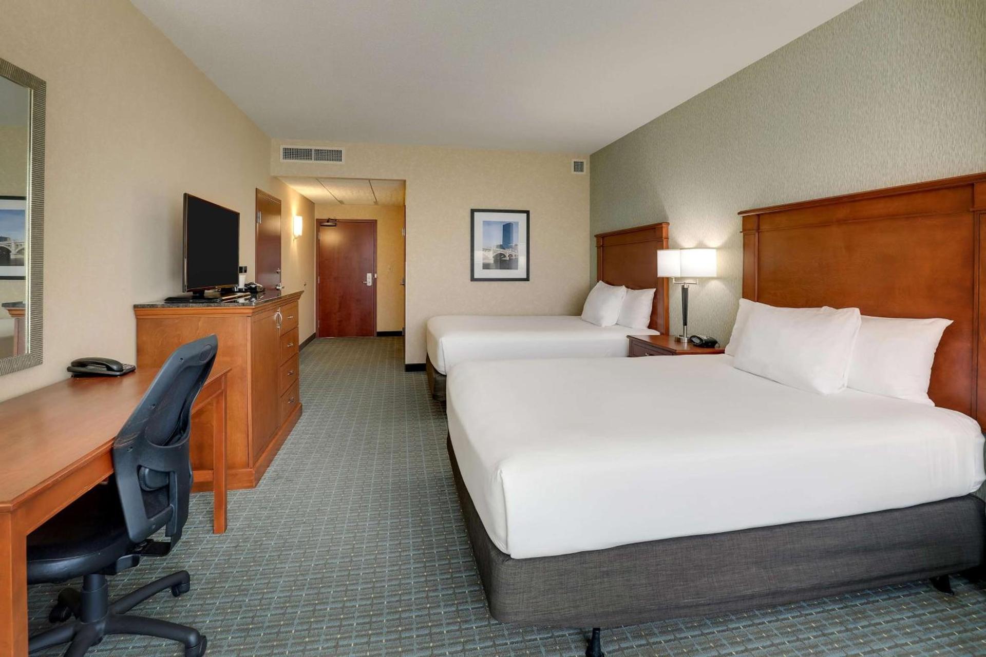 Drury Inn & Suites Grand Rapids photo 39
