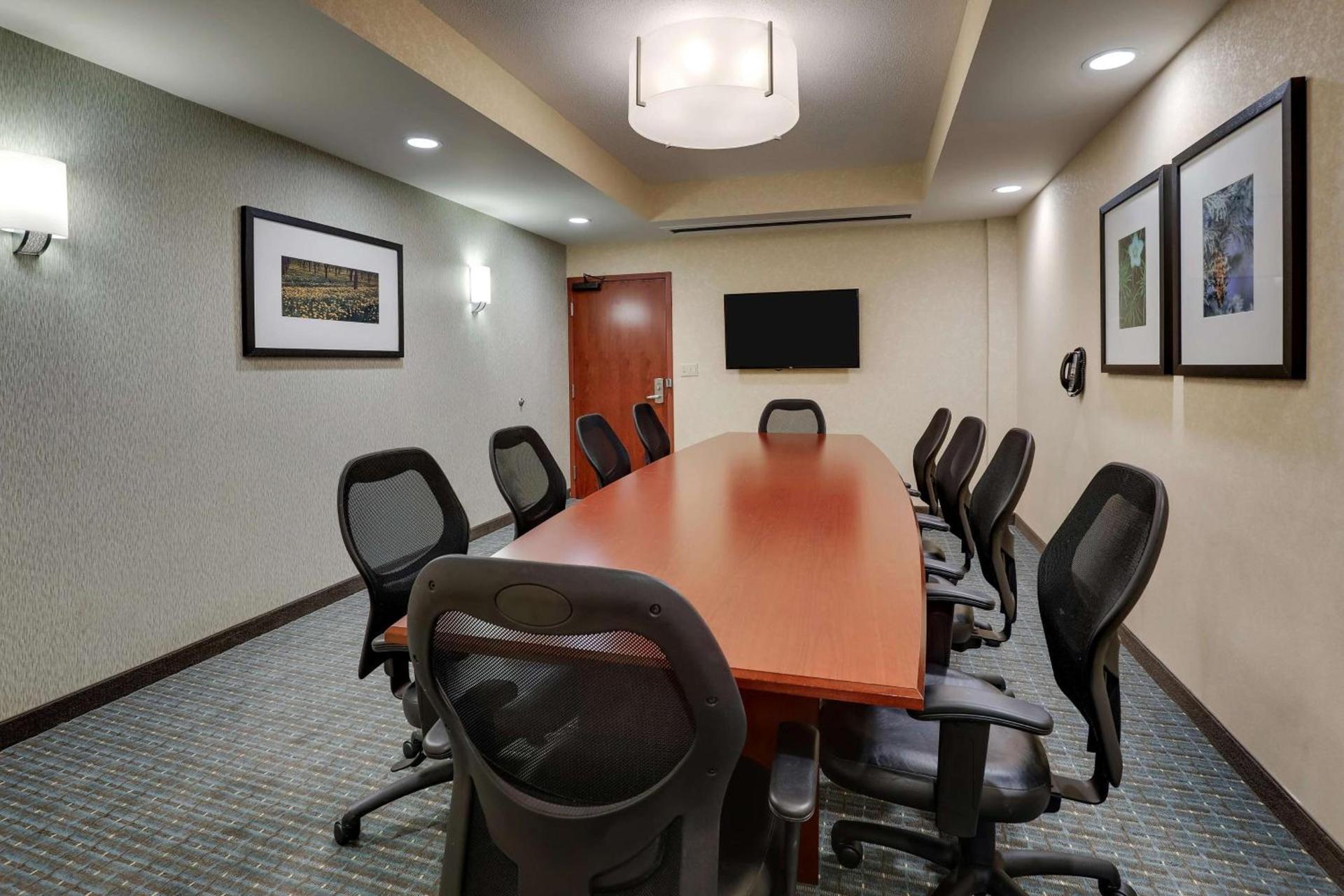 Drury Inn & Suites Grand Rapids photo 40