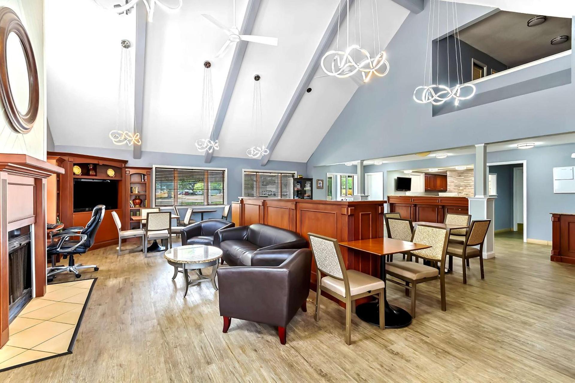 SureStay Studio by Best Western Pensacola photo 7