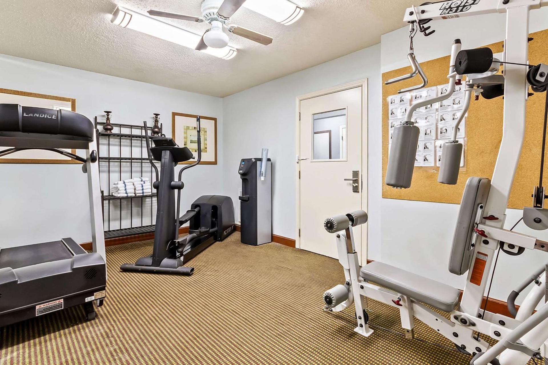 SureStay Studio by Best Western Pensacola photo 9