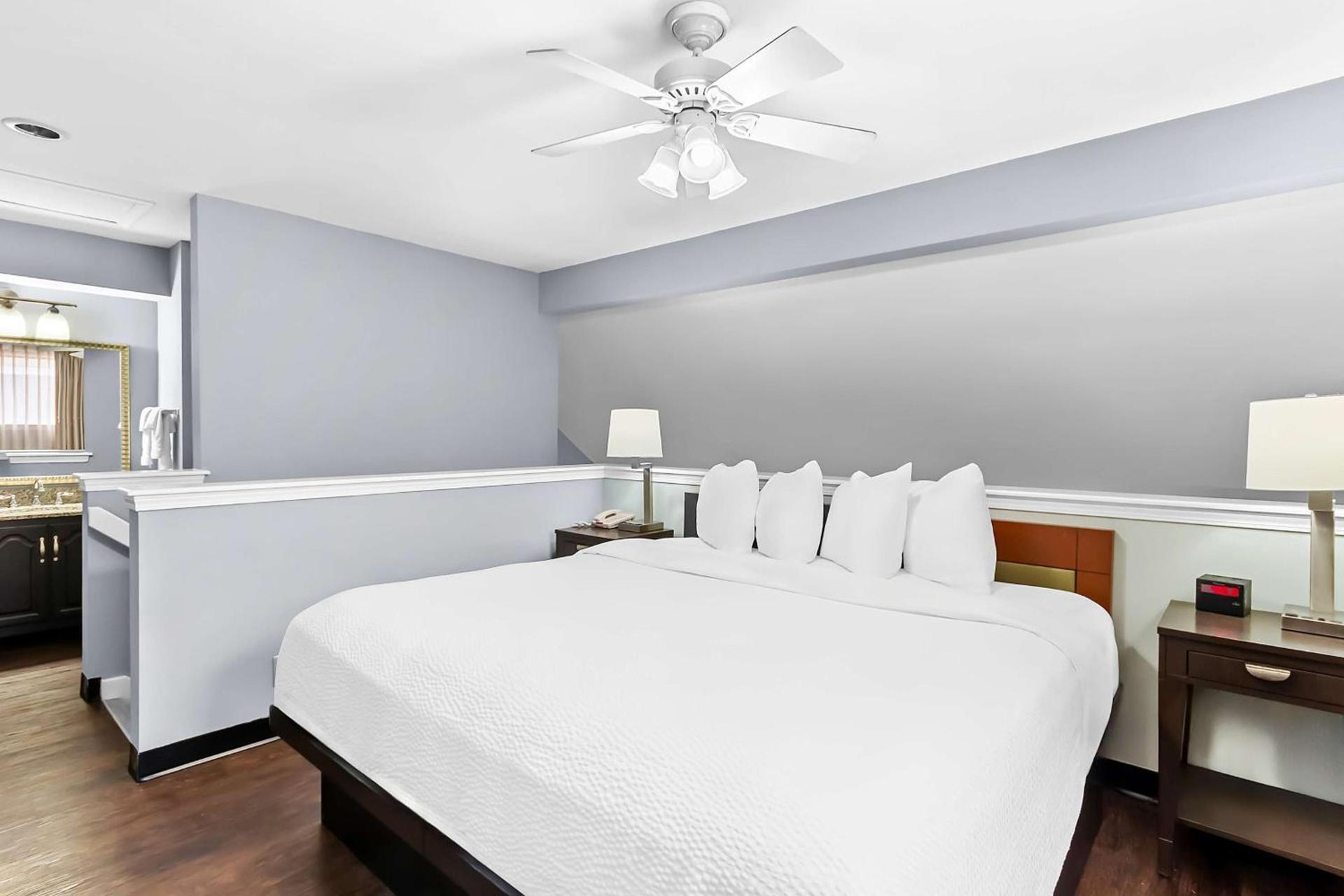 SureStay Studio by Best Western Pensacola photo 13